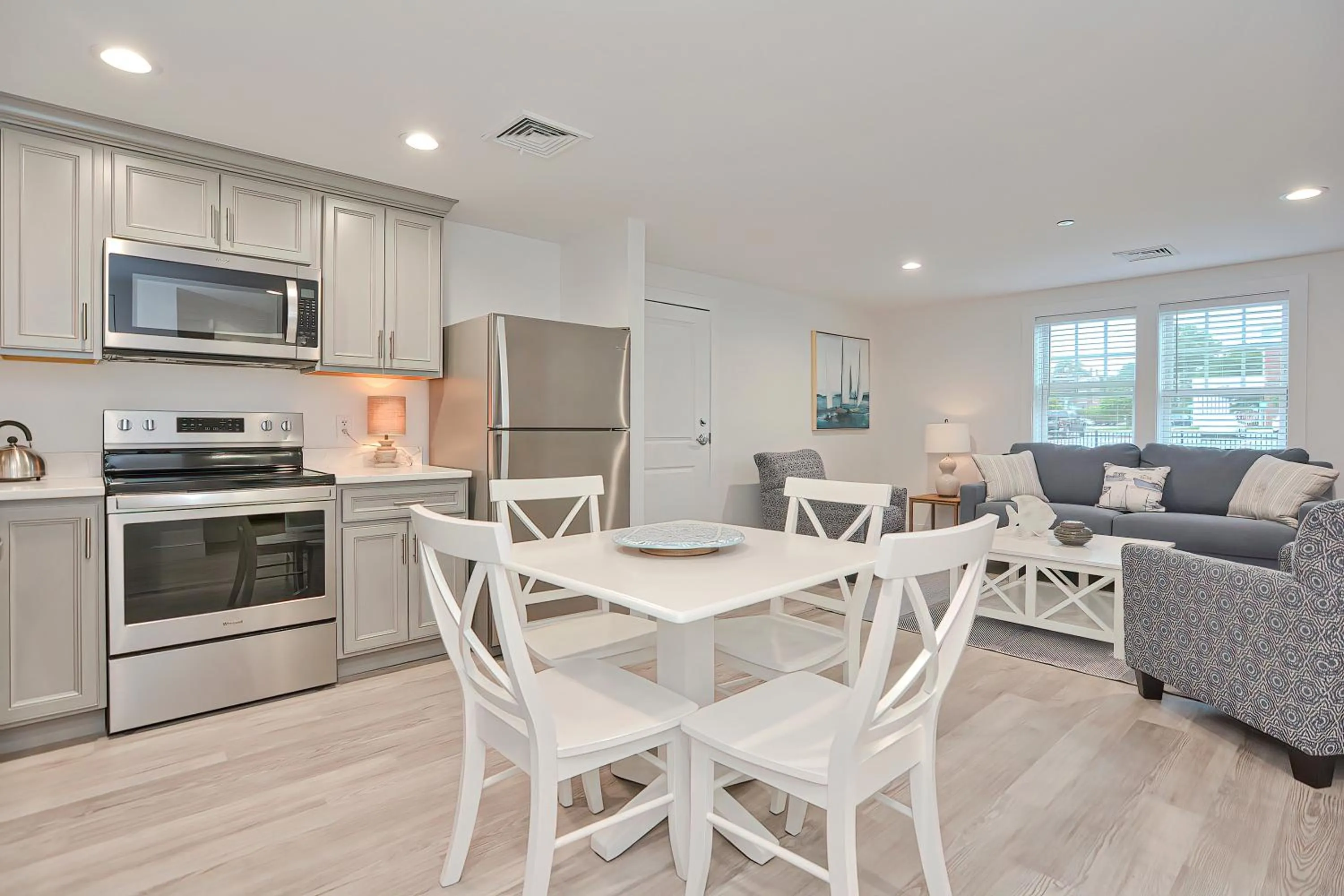 Harbourtown Suites on Plymouth Harbor