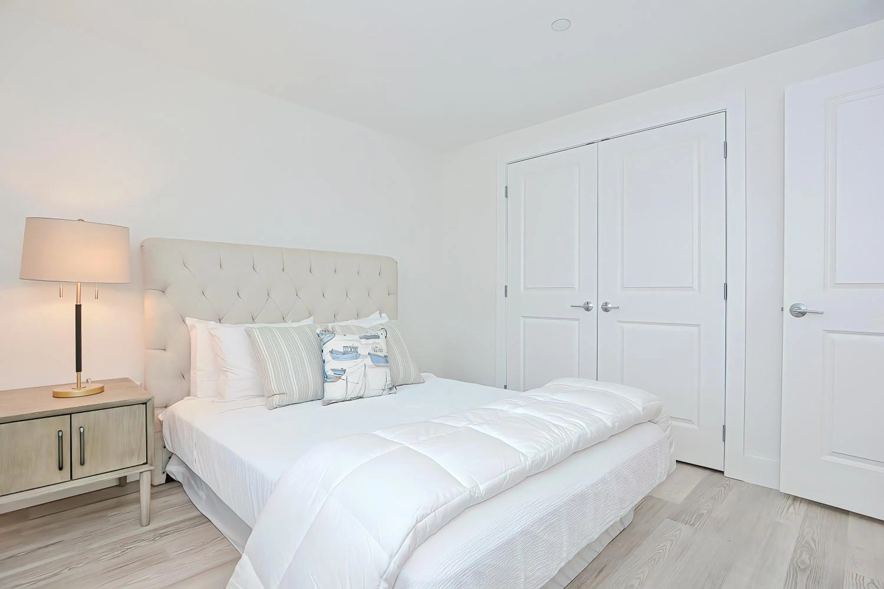 Harbourtown Suites on Plymouth Harbor