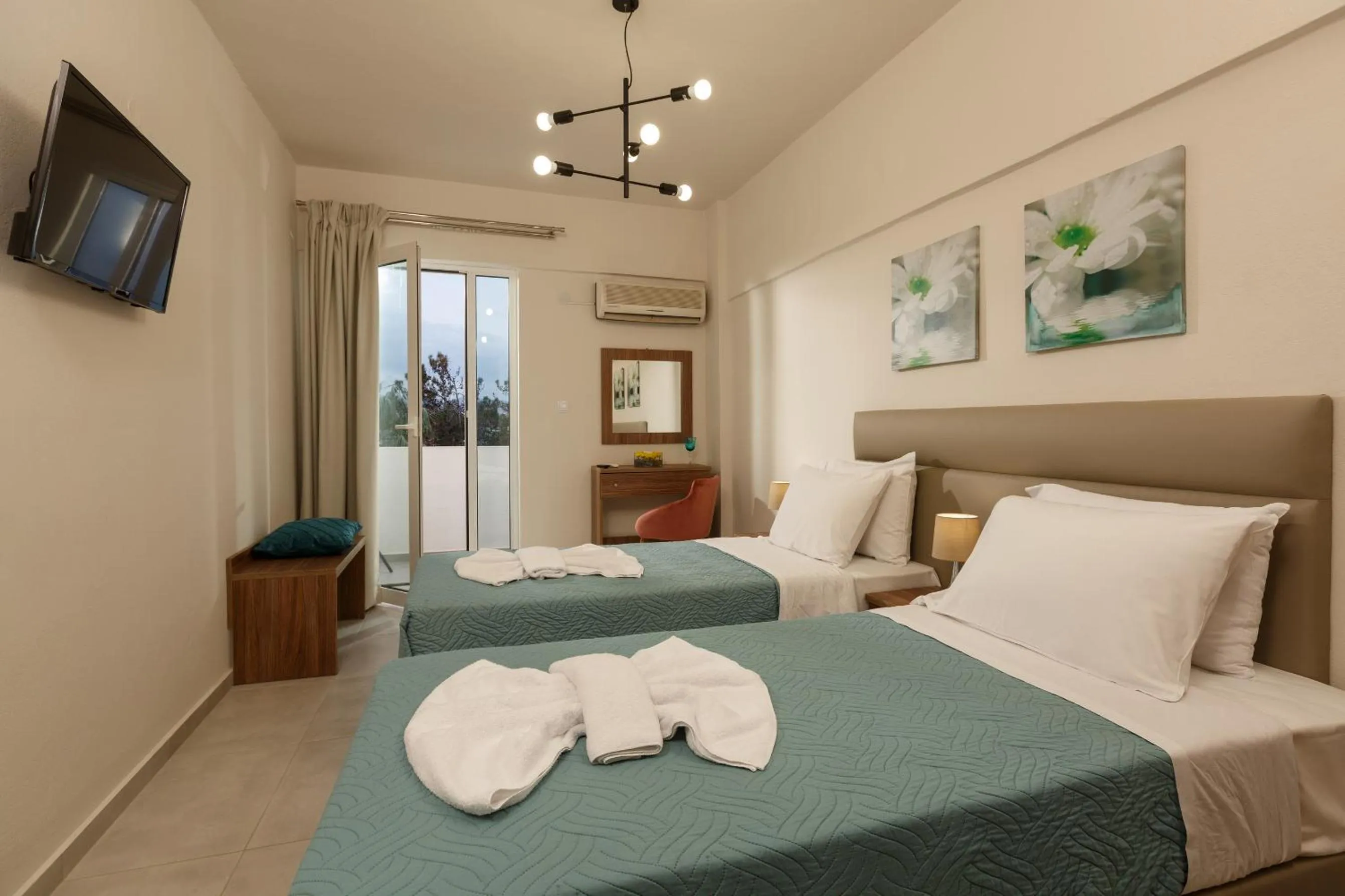 Photo of the whole room in Asterion Luxury Studios Airport