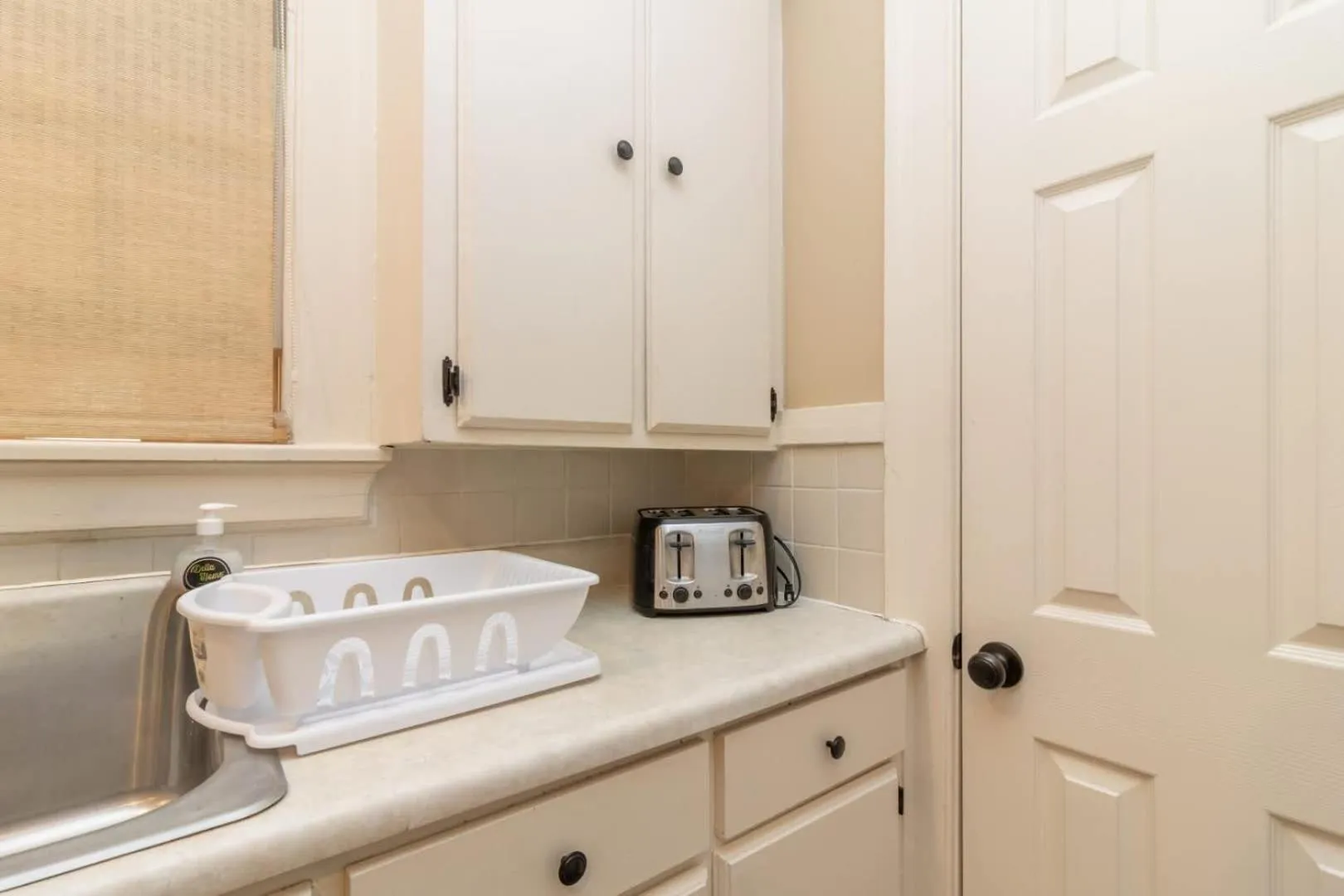 Near Fort Moore & Downtown - Our White House