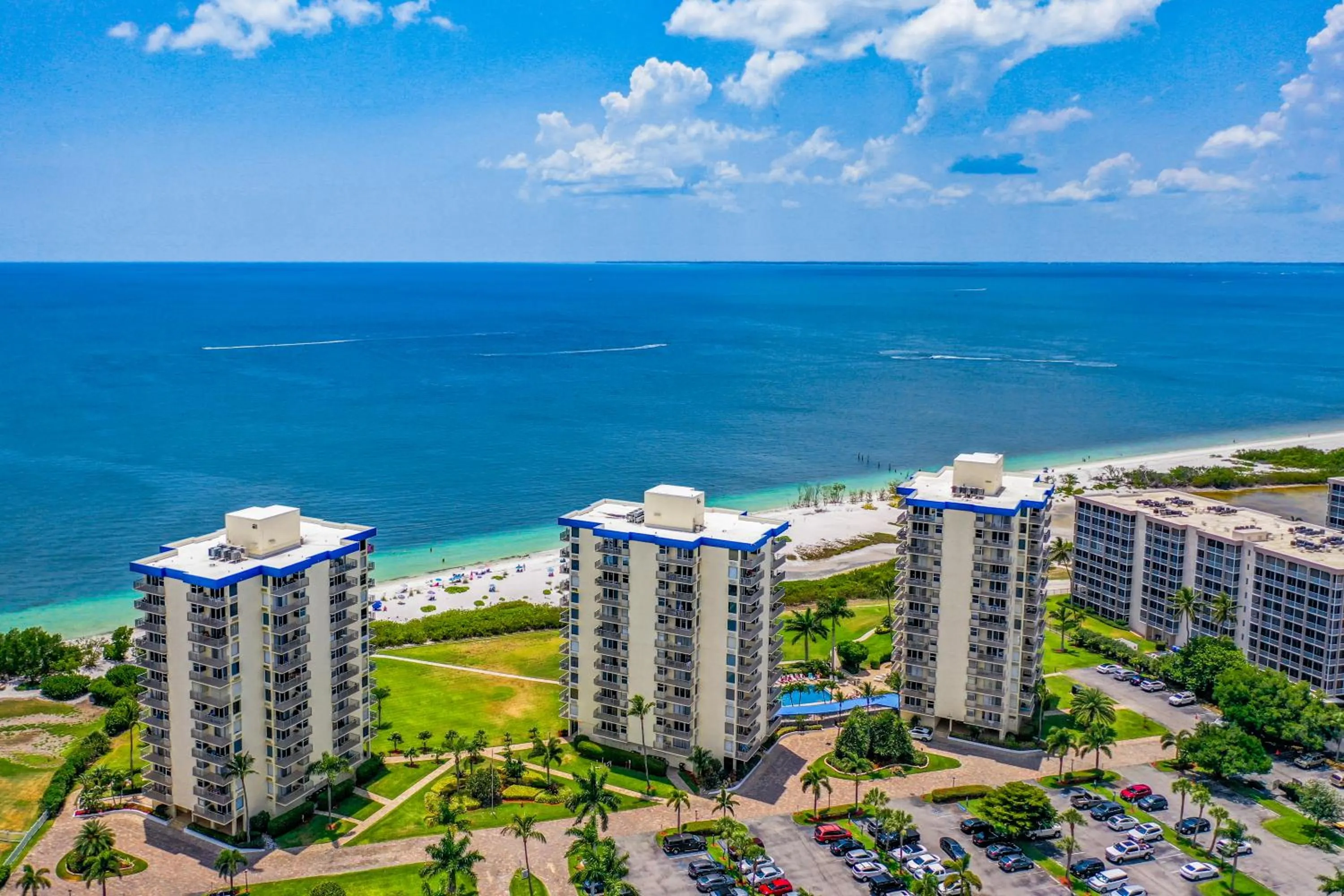 Kitchen or kitchenette in Estero Beach And Tennise Club 1008 B