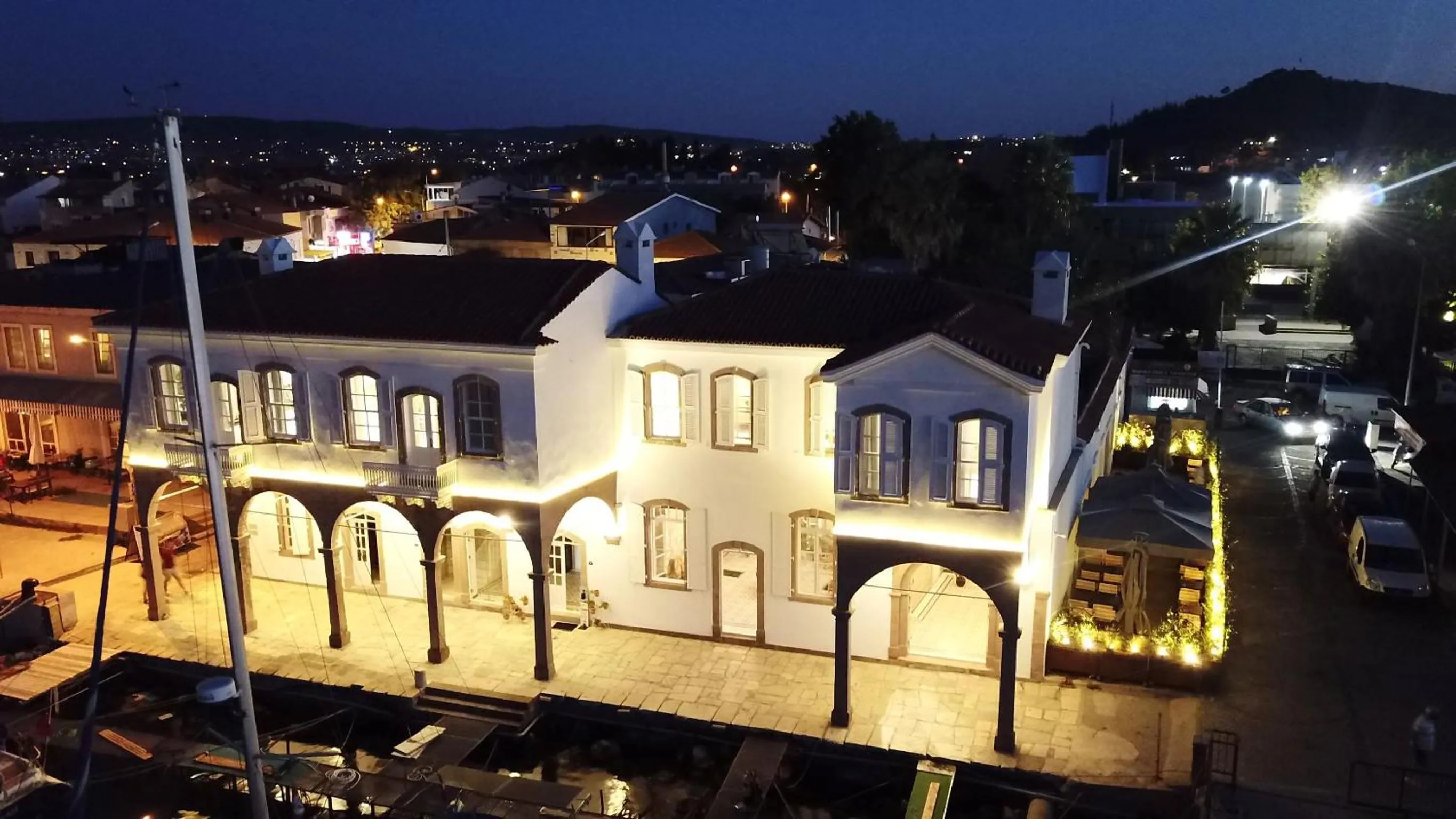 Property building in Gümrük Urla