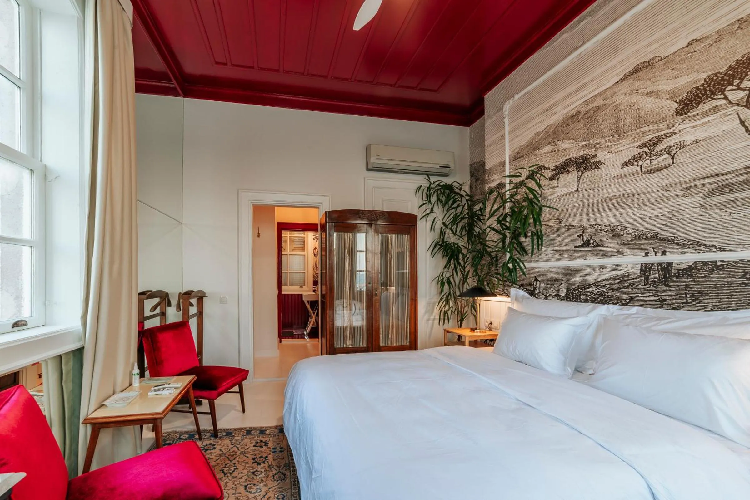 Photo of the whole room in Gümrük Urla