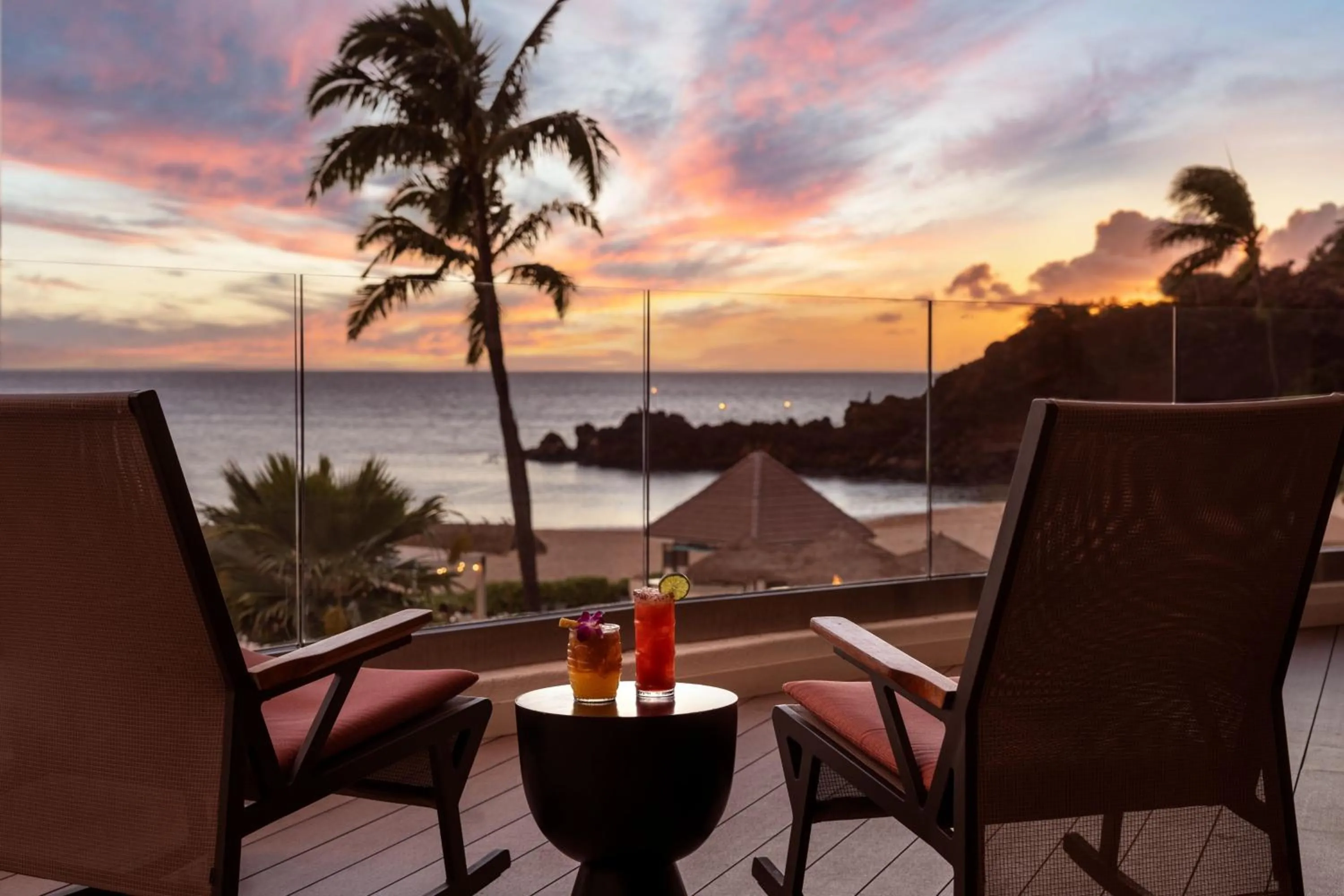 Lounge or bar in Sheraton Maui Resort & Spa