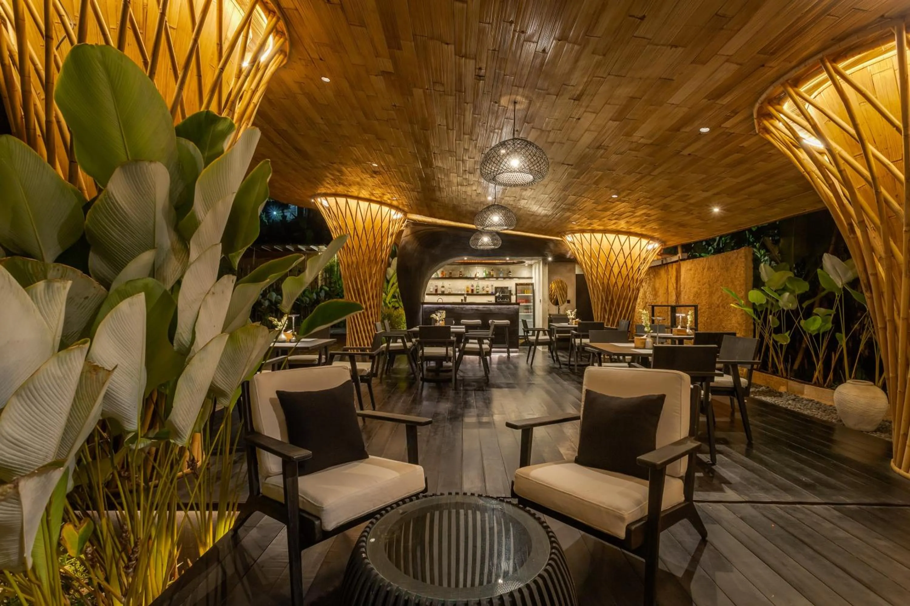 Restaurant/places to eat in Eco Six Bali