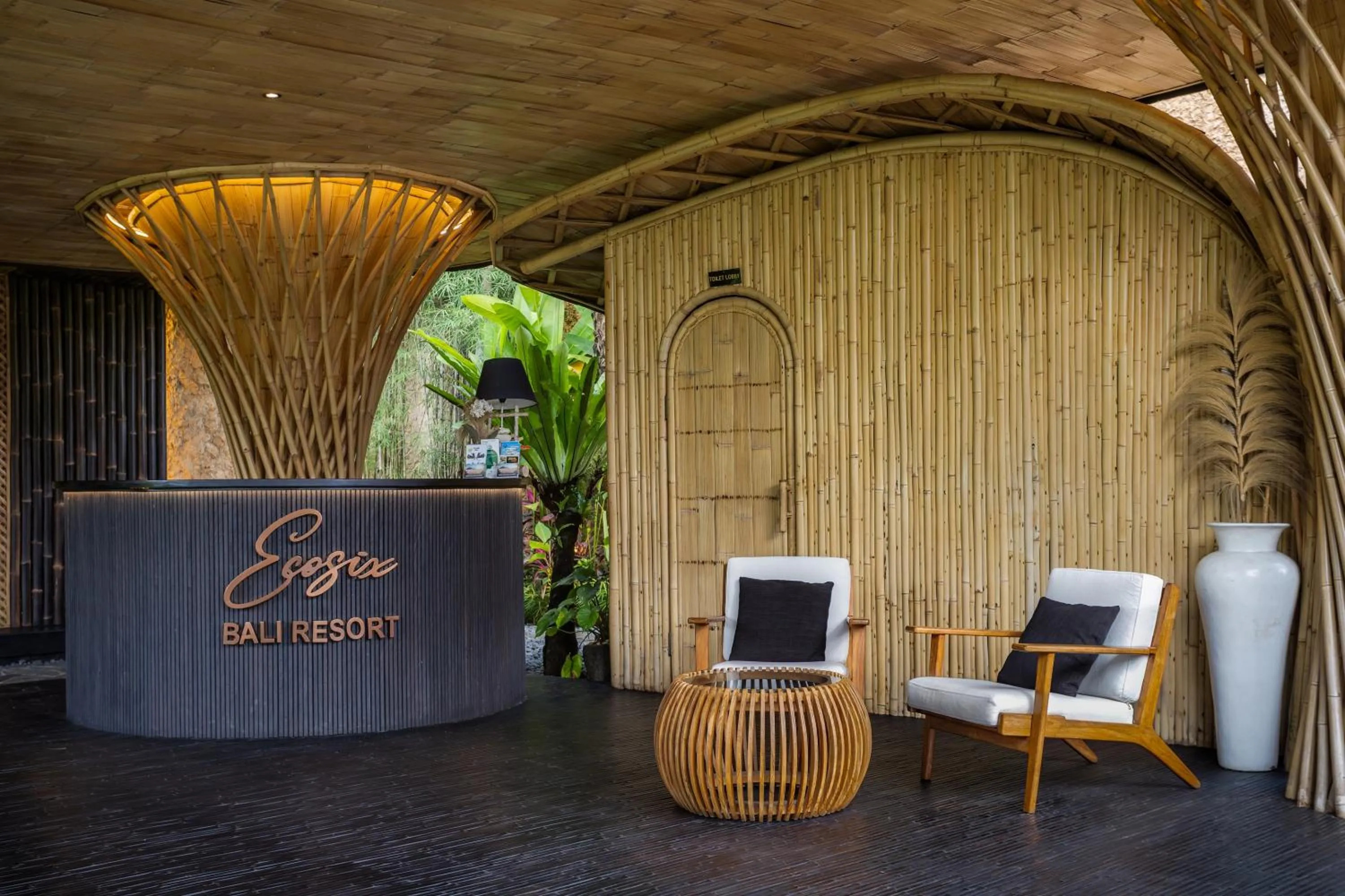 Lobby or reception in Eco Six Bali