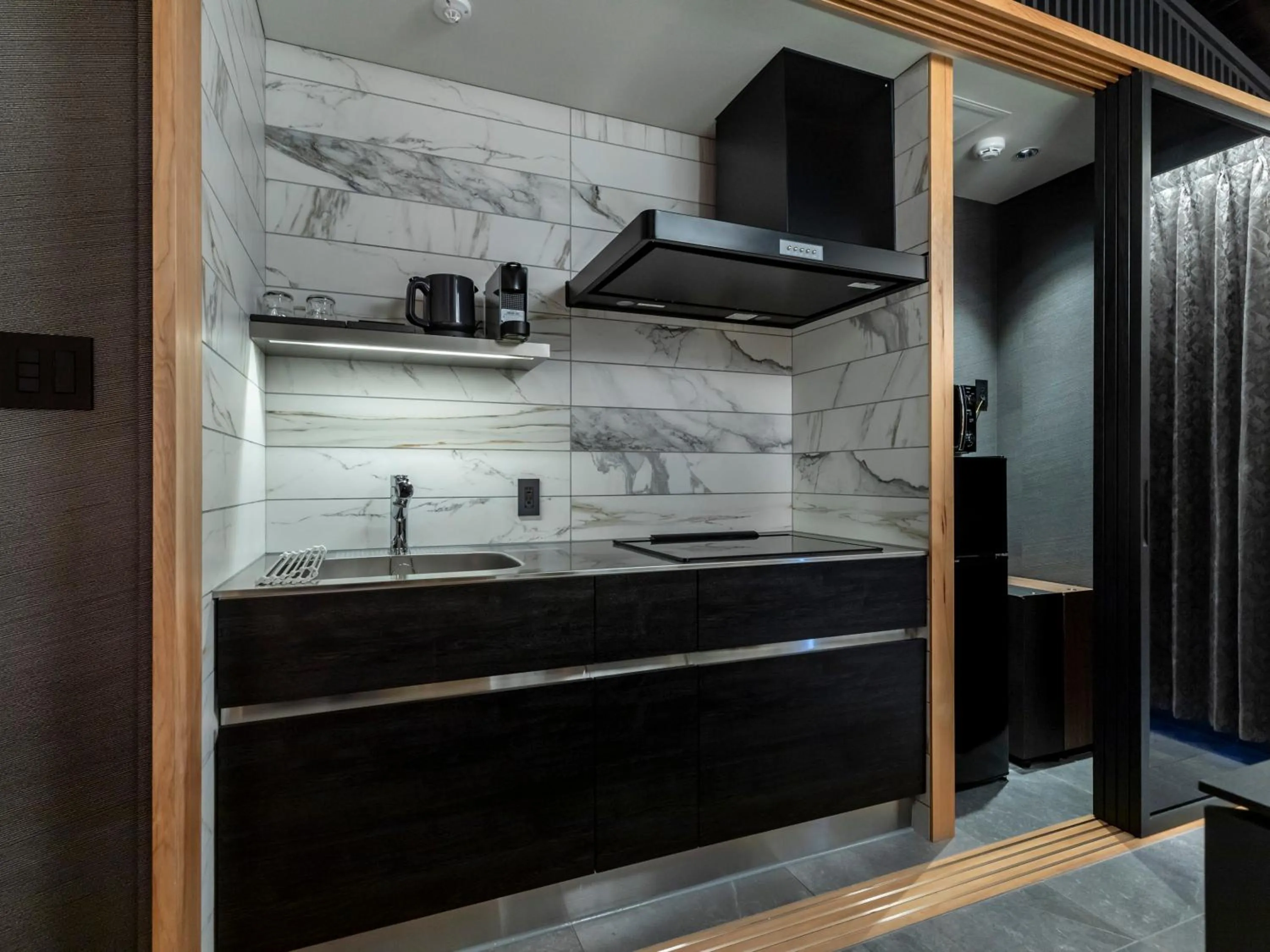 Kitchen or kitchenette in Tabist kiki HOTEL KYOTO Sanjo Takakura