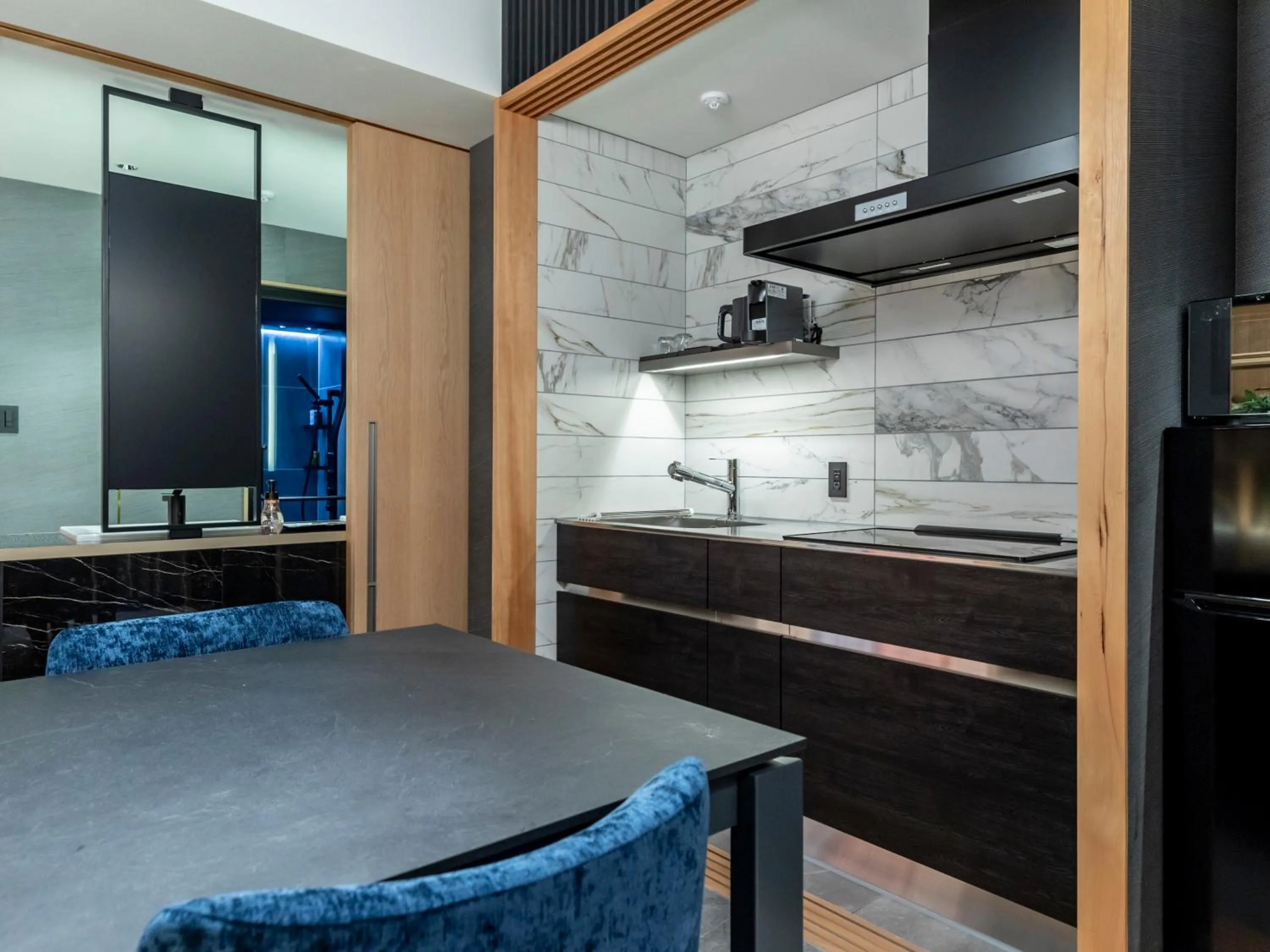 Kitchen or kitchenette in Tabist kiki HOTEL KYOTO Sanjo Takakura