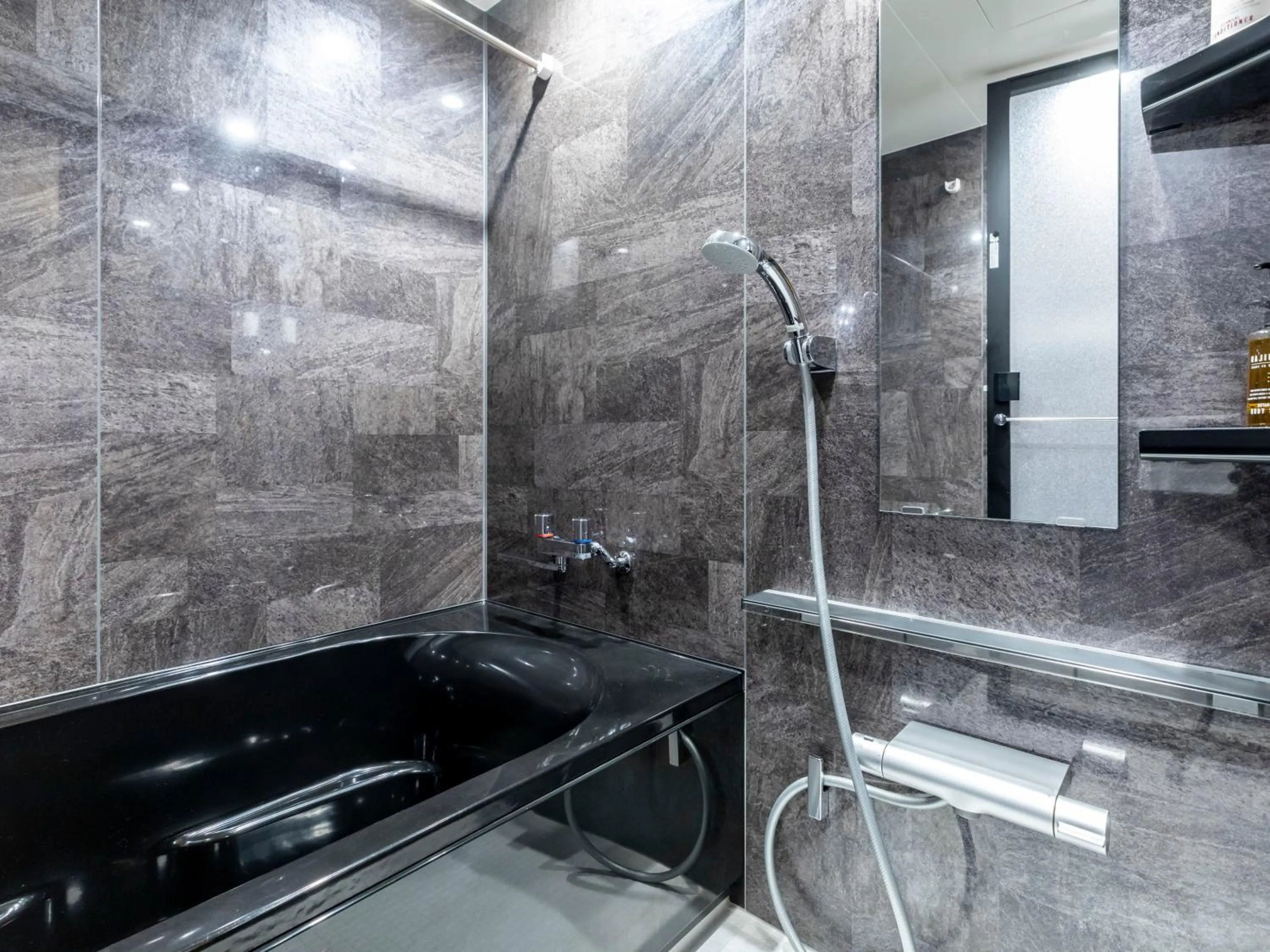 Shower in Tabist kiki HOTEL KYOTO Sanjo Takakura