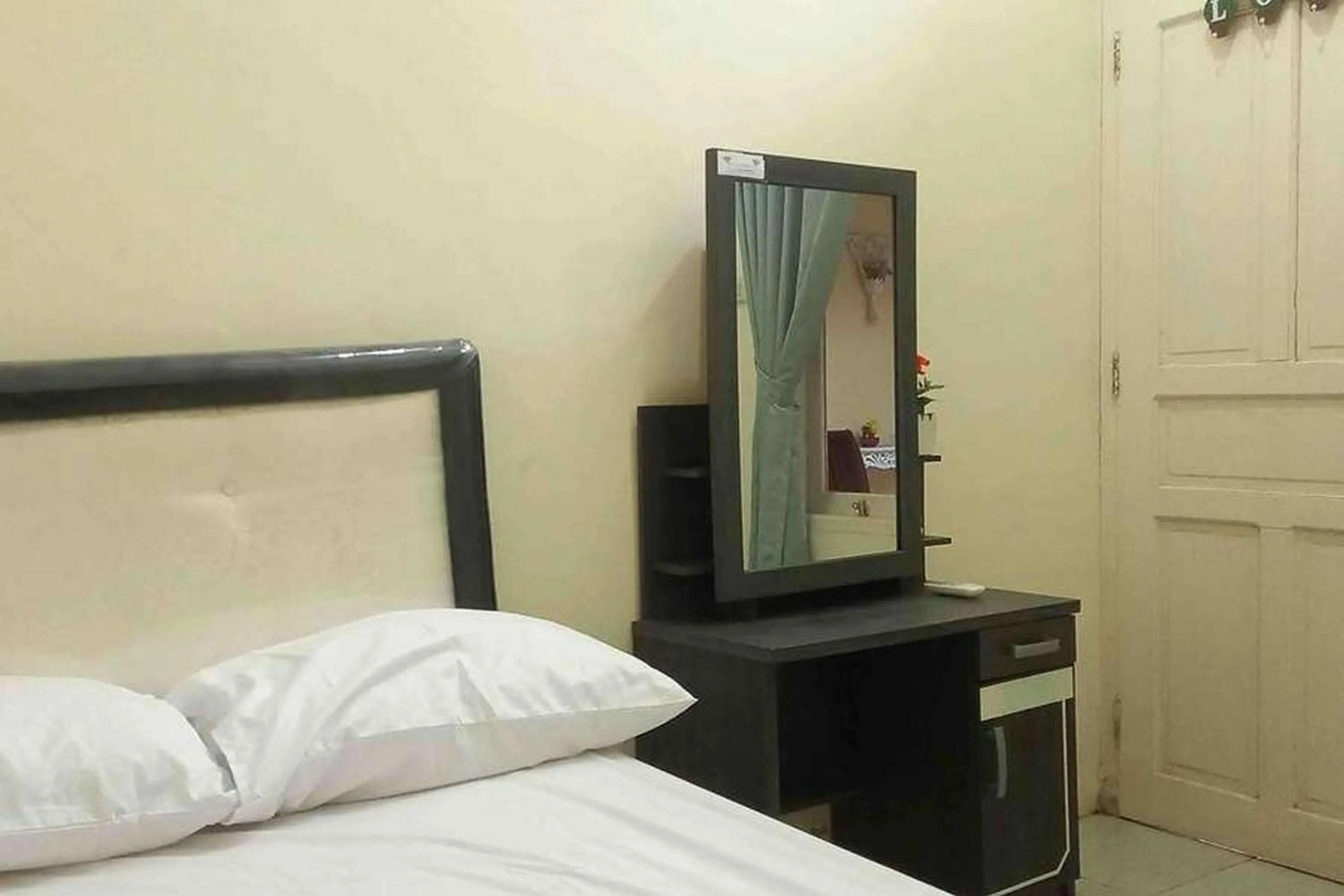 Bed in Omah Jaban Jogja Mitra RedDoorz