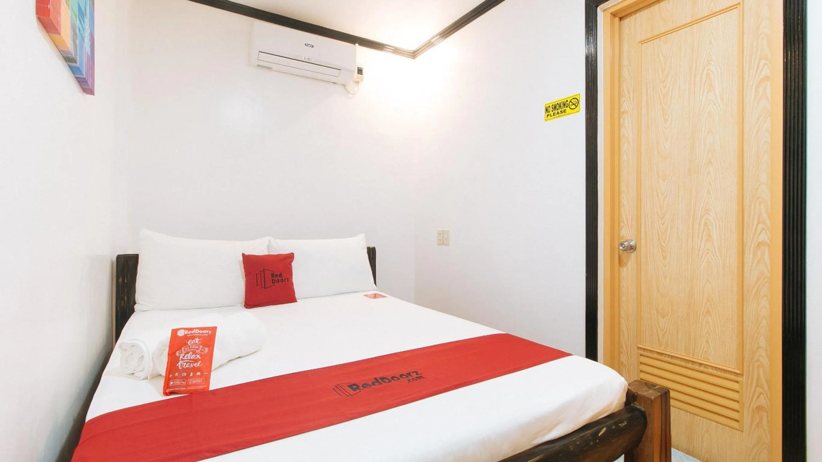 Bed in RedDoorz at La Sefa Hotel and Resort Atimonan