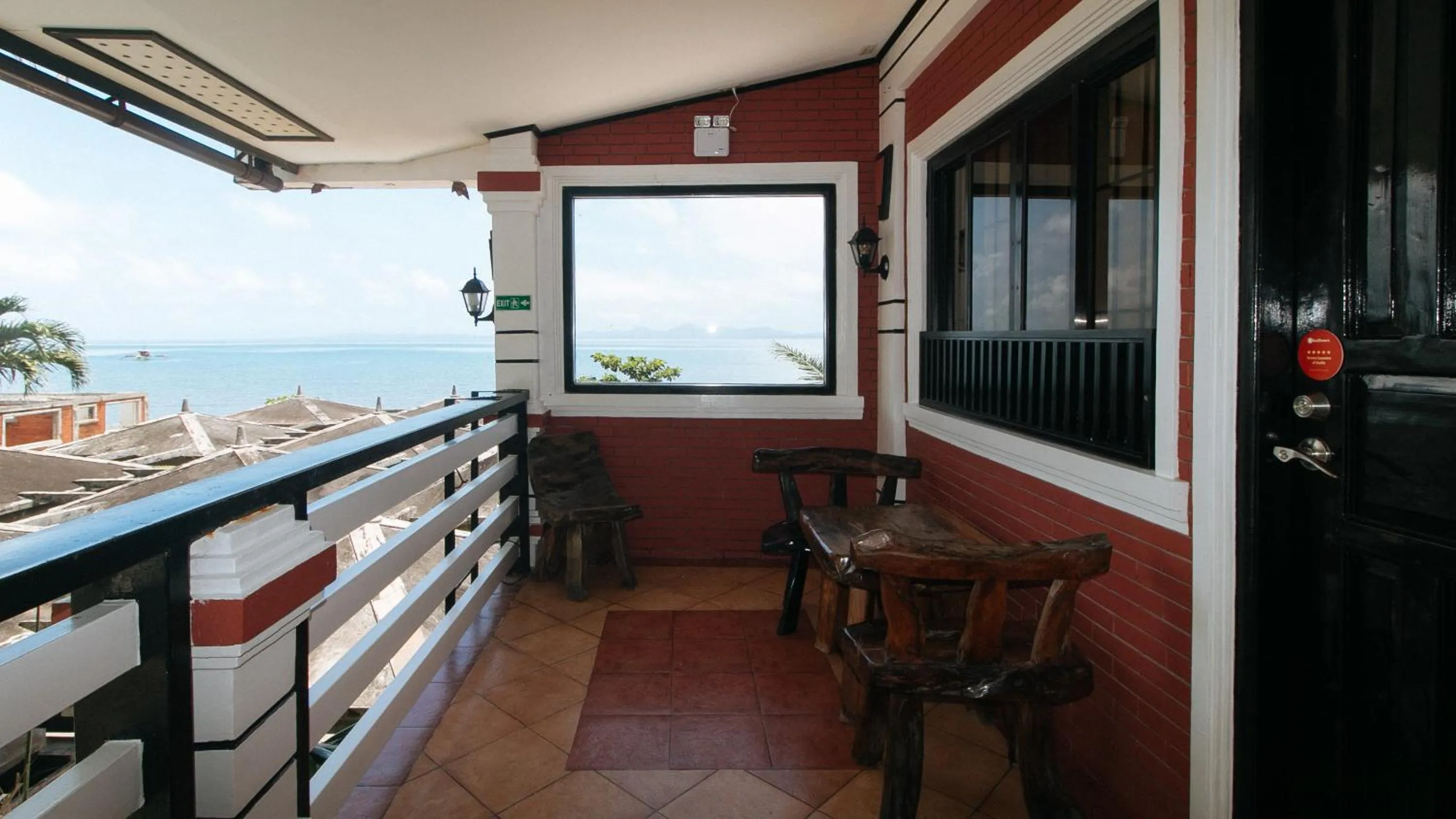 Balcony/Terrace in RedDoorz at La Sefa Hotel and Resort Atimonan