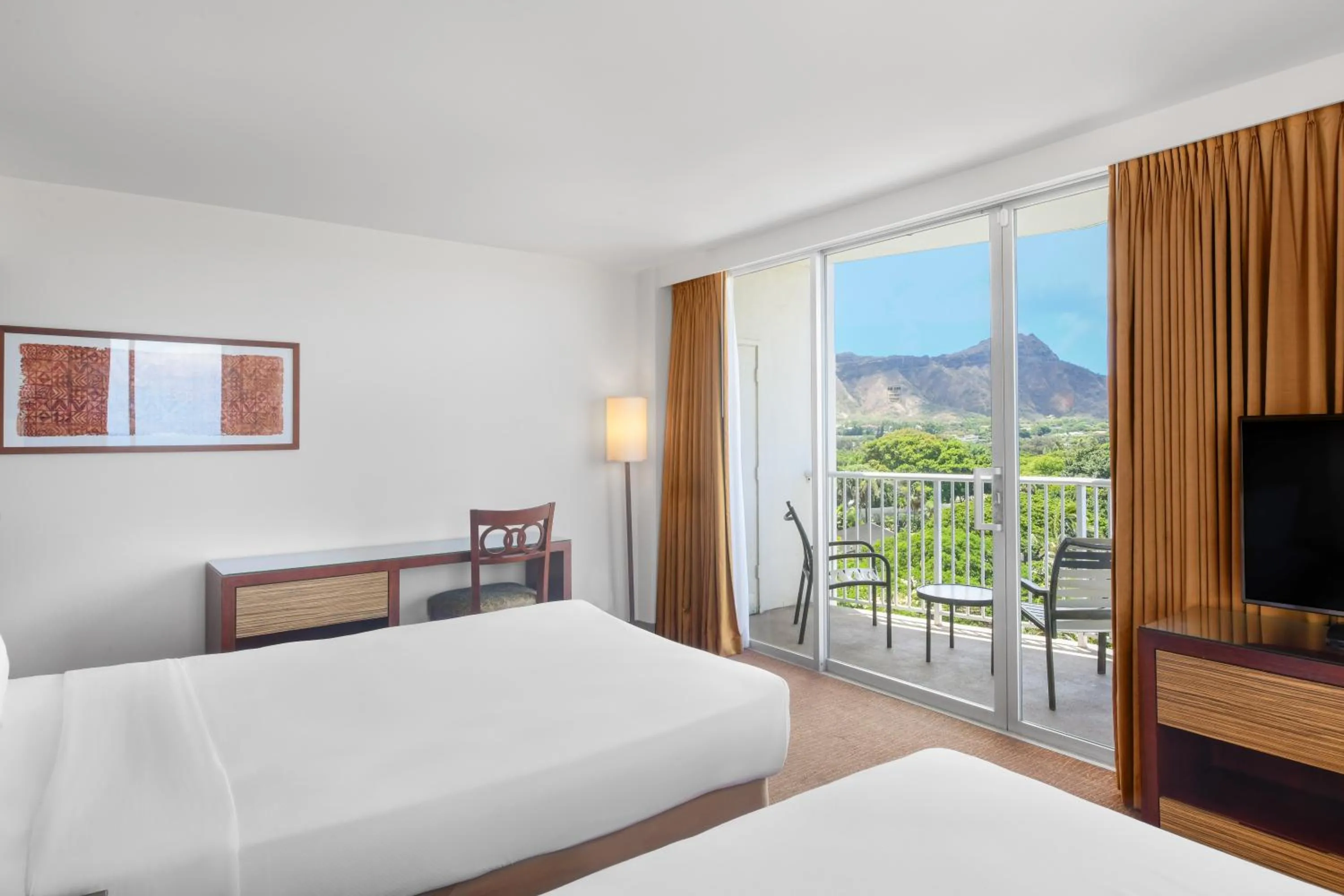 Bed in Park Shore Waikiki