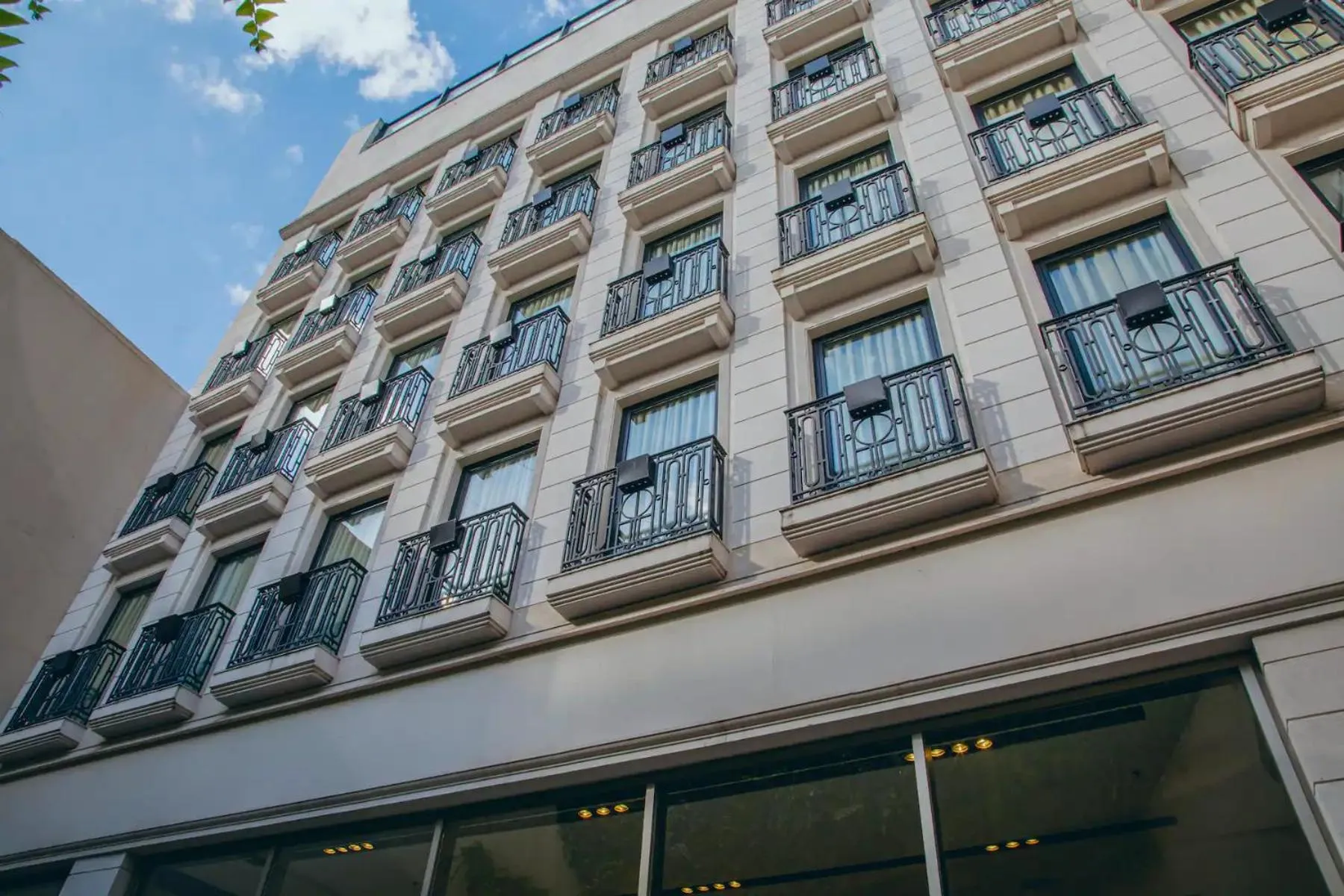 Property building in Esplendor by Wyndham Buenos Aires Tango