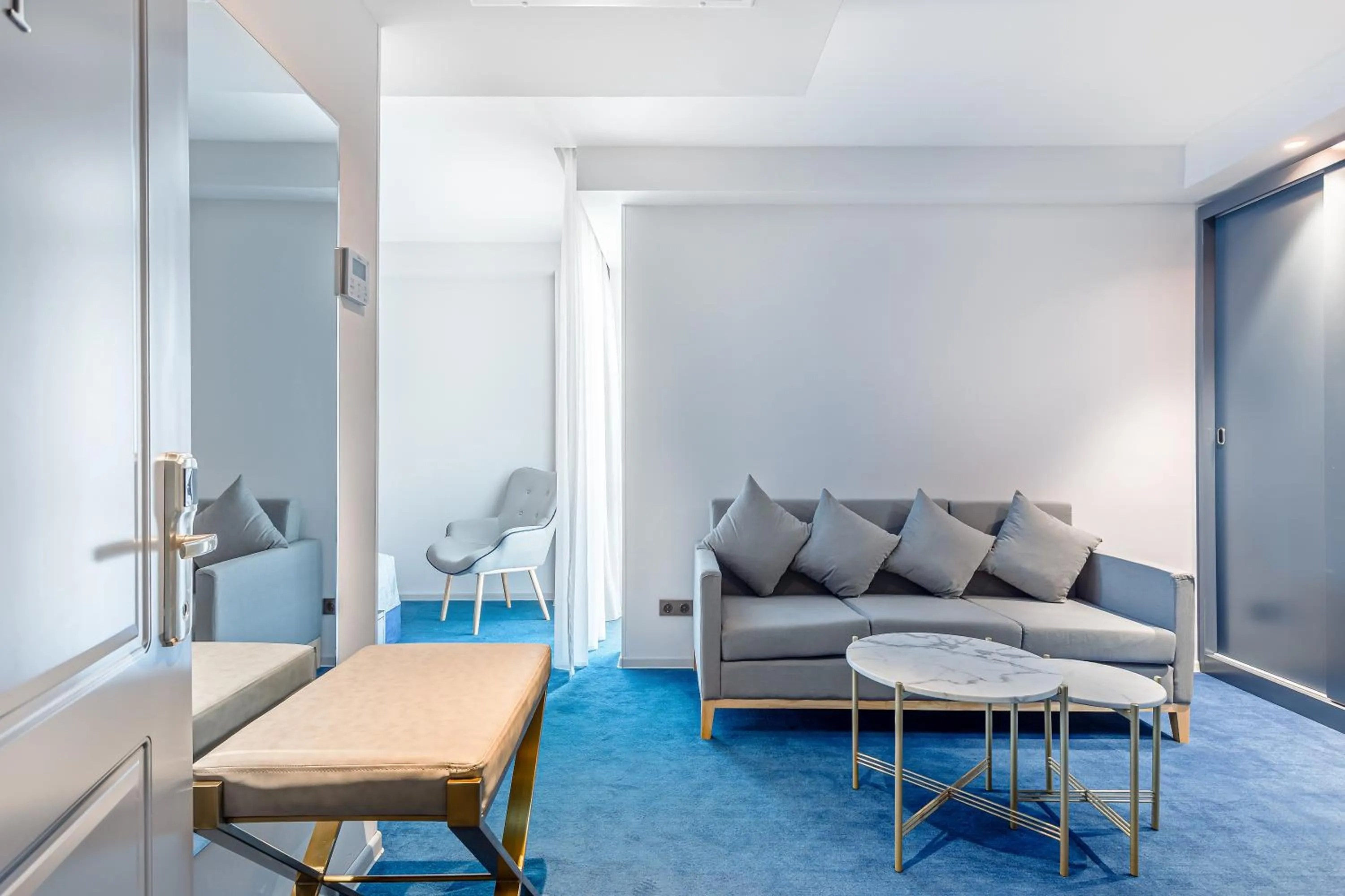 Living room in Ramada by Wyndham Tbilisi Old City