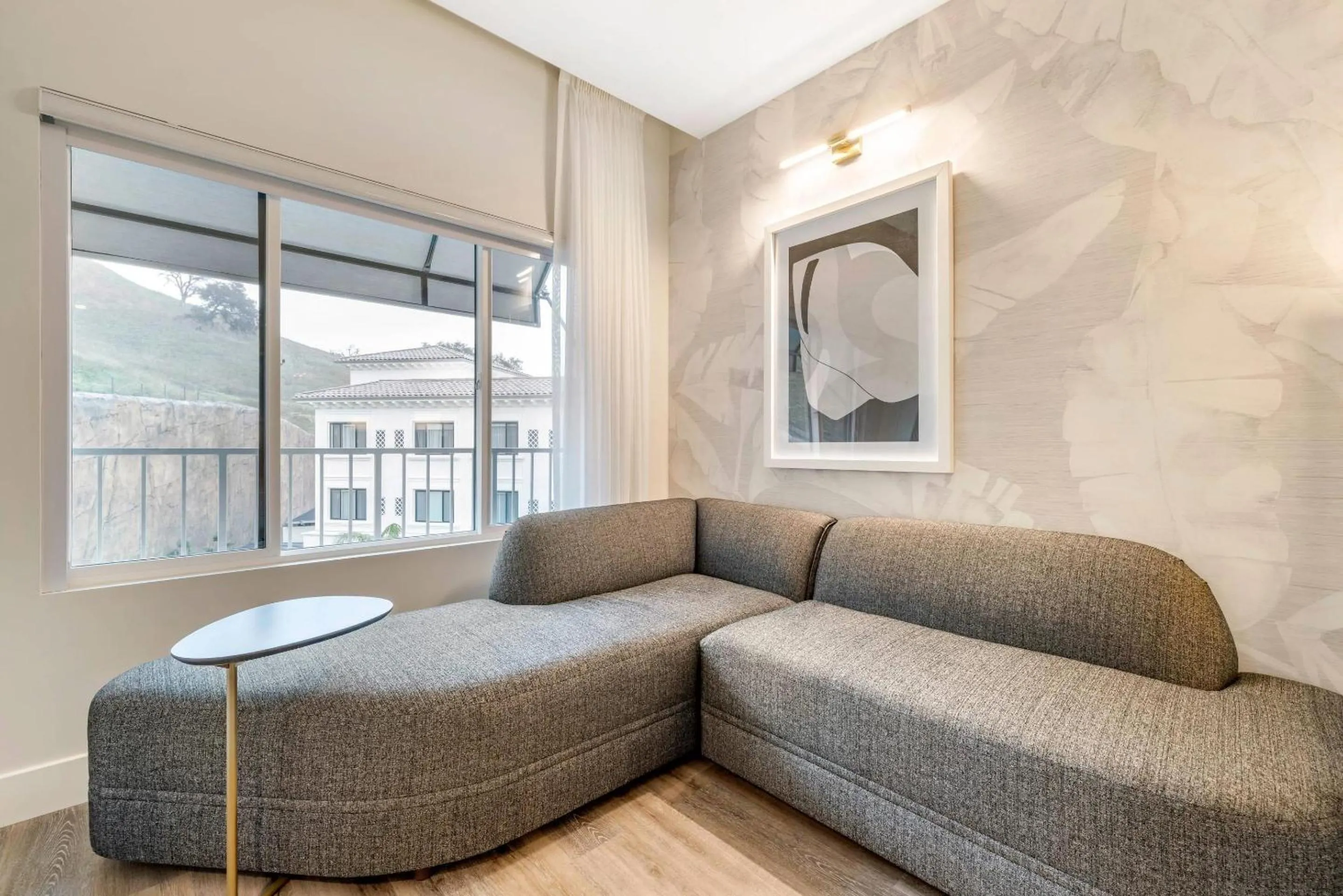 Bedroom in Cambria Hotel Calabasas - Malibu