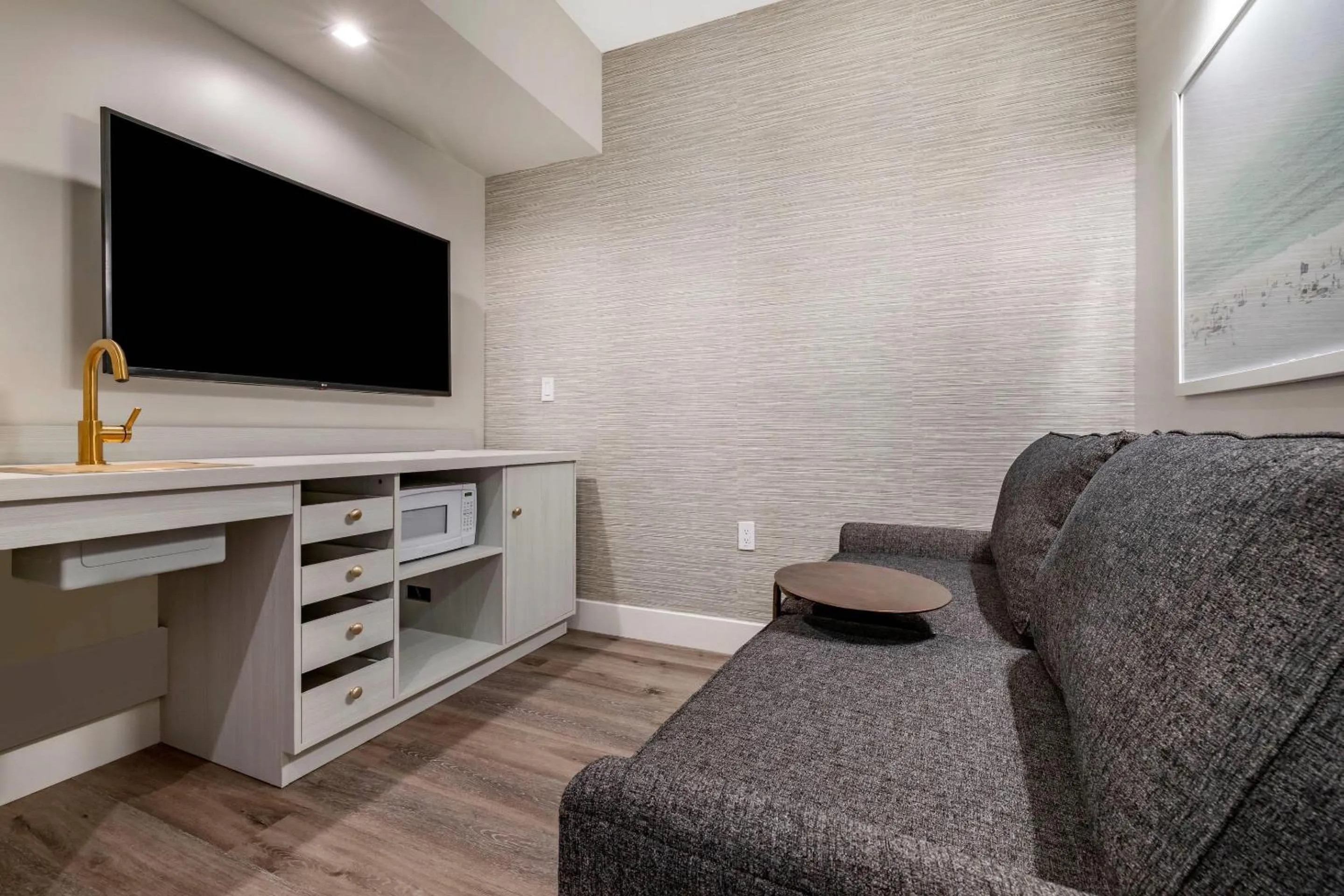 Bedroom in Cambria Hotel Calabasas - Malibu