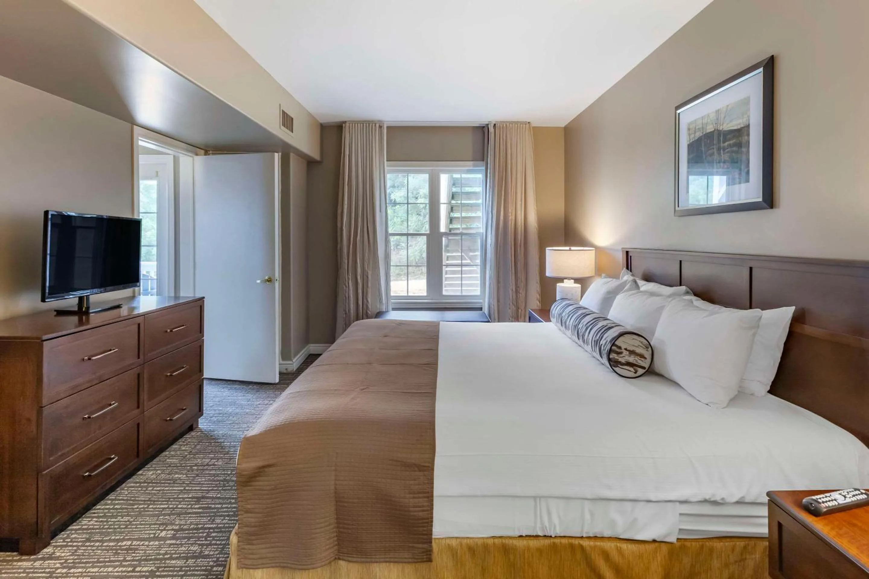 Bedroom, Bed in Carriage Hills Resort