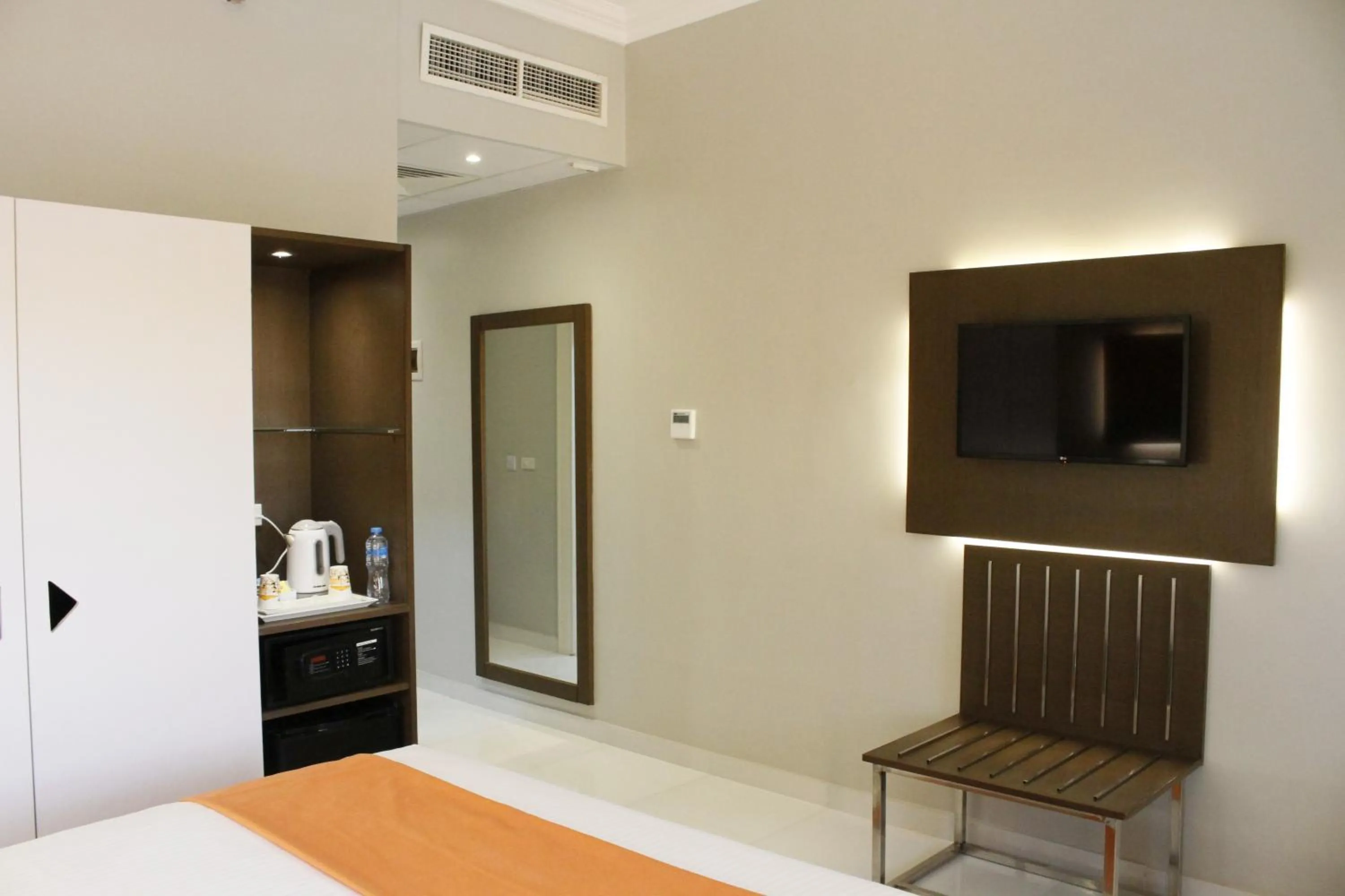 TV and multimedia, Bed in Gloria Aqua Park Hotel