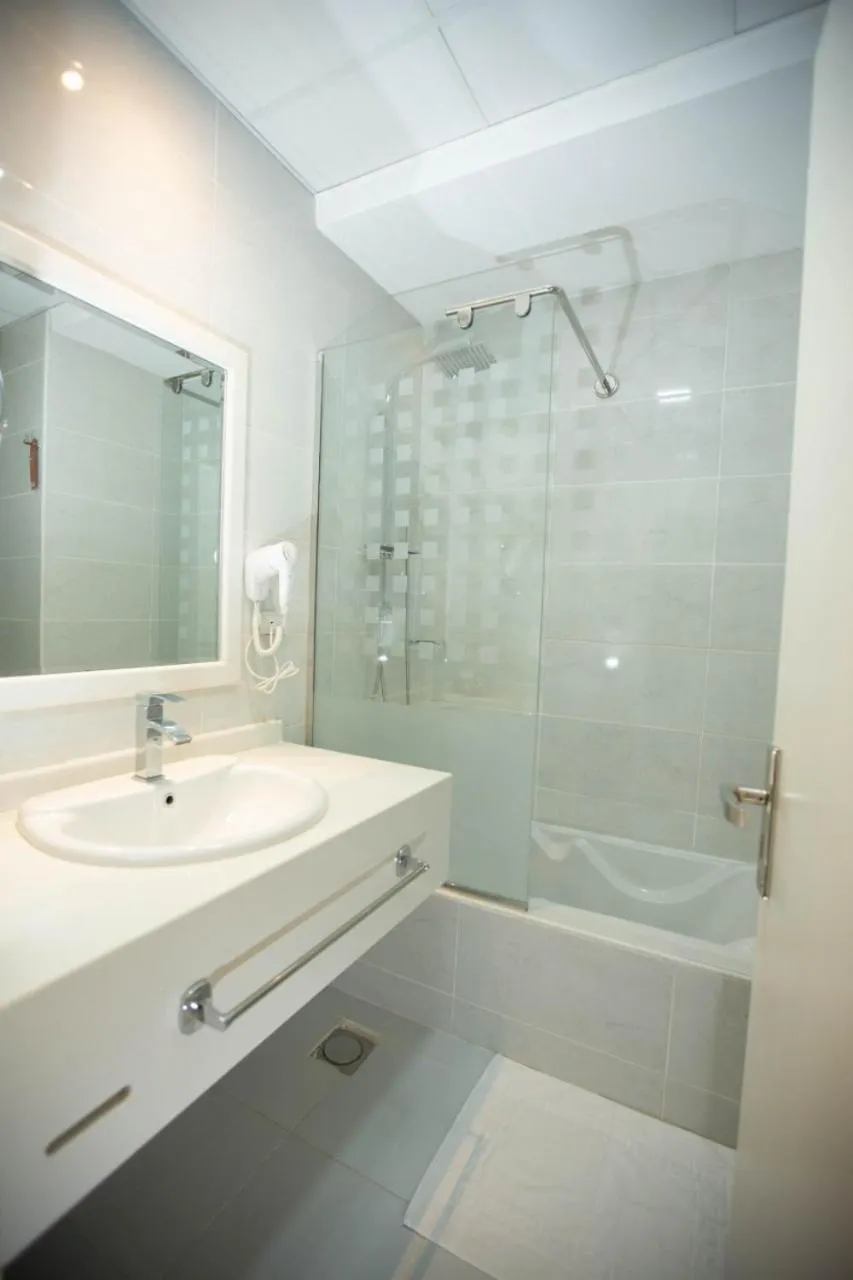 Shower in Gloria Aqua Park Hotel