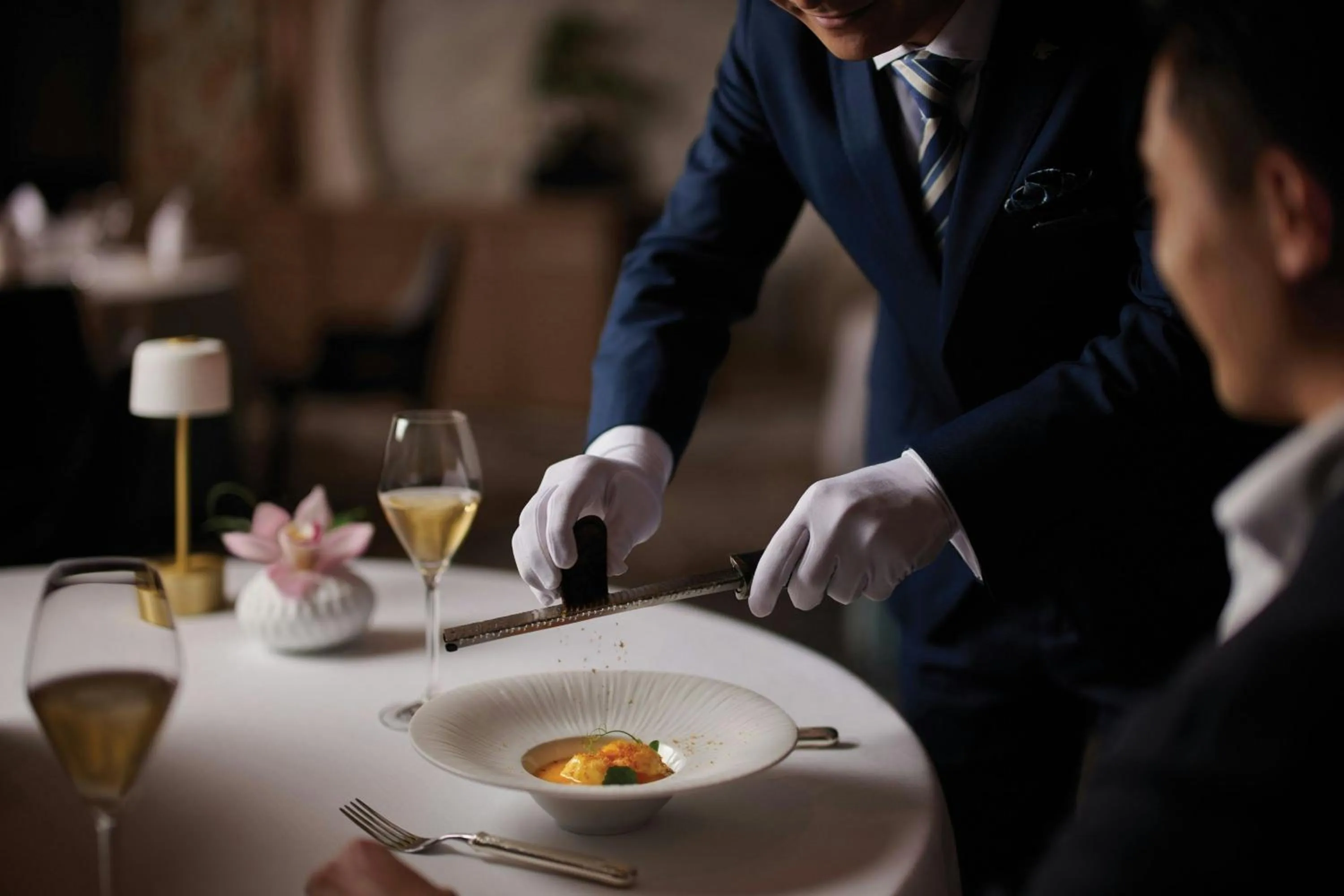 Restaurant/places to eat in JW Marriott Hotel Hong Kong