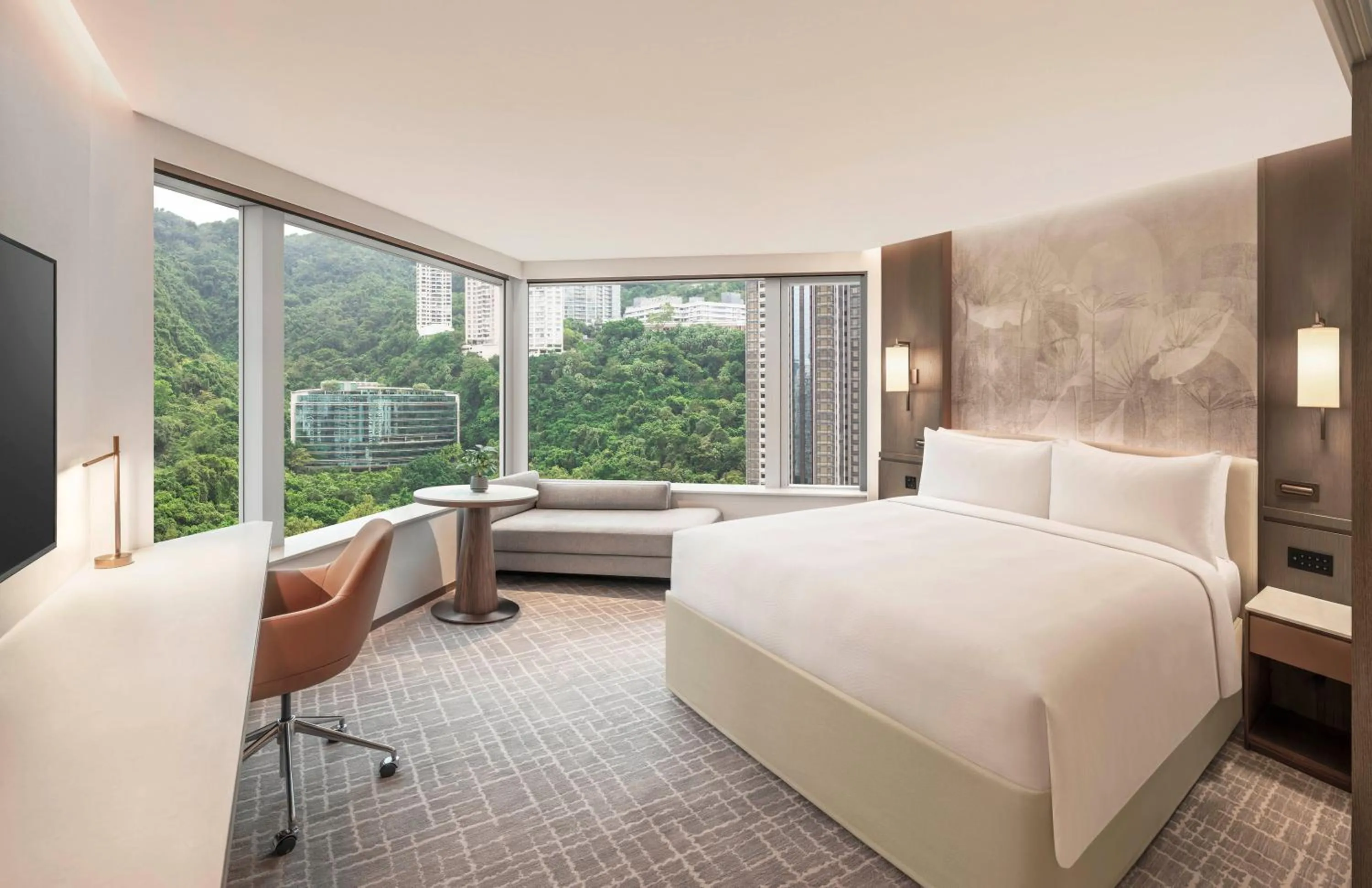 Bed in JW Marriott Hotel Hong Kong