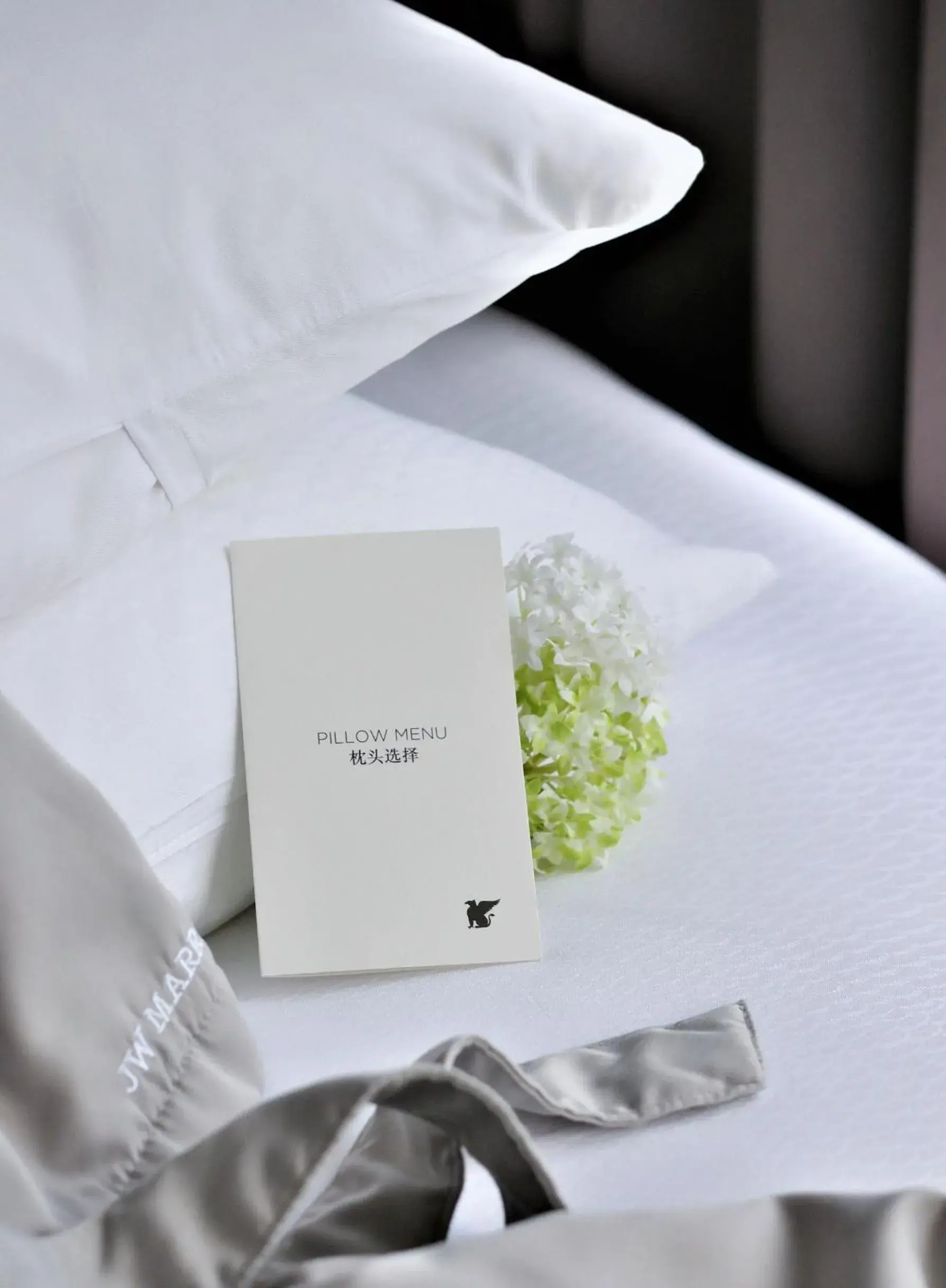 Large Room with Two Double Beds and Harbor View in JW Marriott Hotel Hong Kong Large Room with Two Double Beds and Harbor View in JW Marriott Hotel Hong Kong