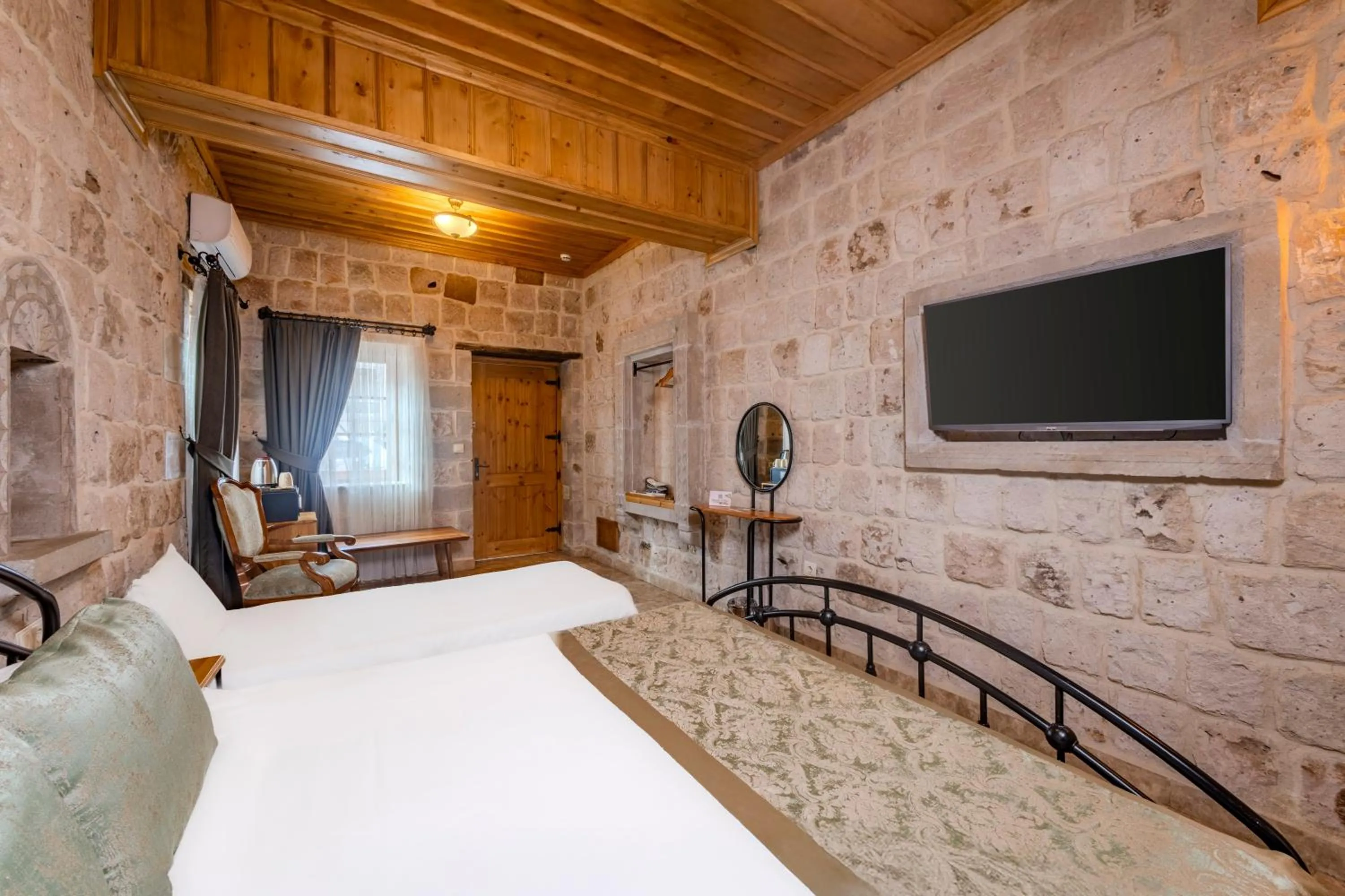 Bed in Cratus Stone Palace
