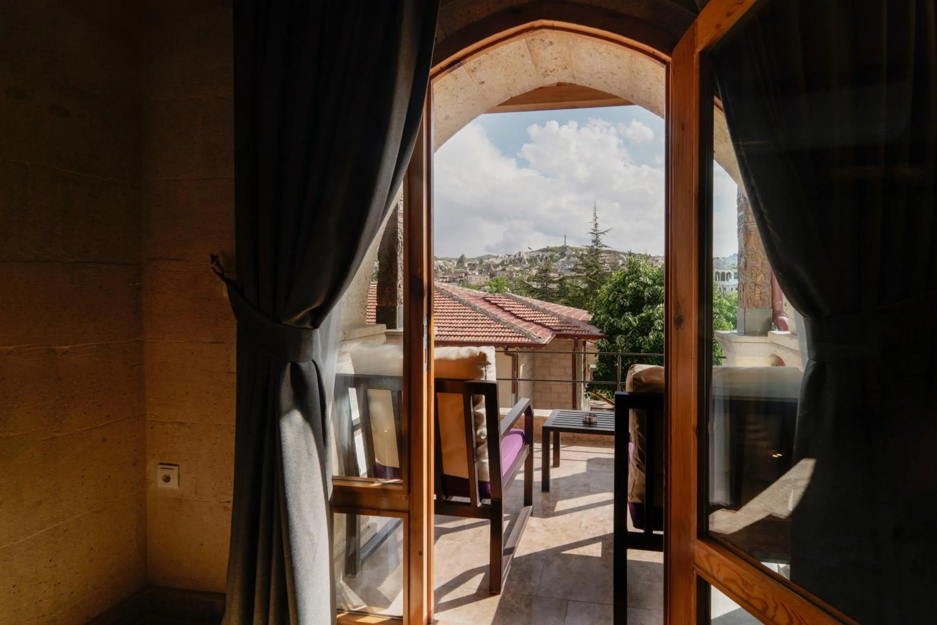 City view in Cratus Stone Palace