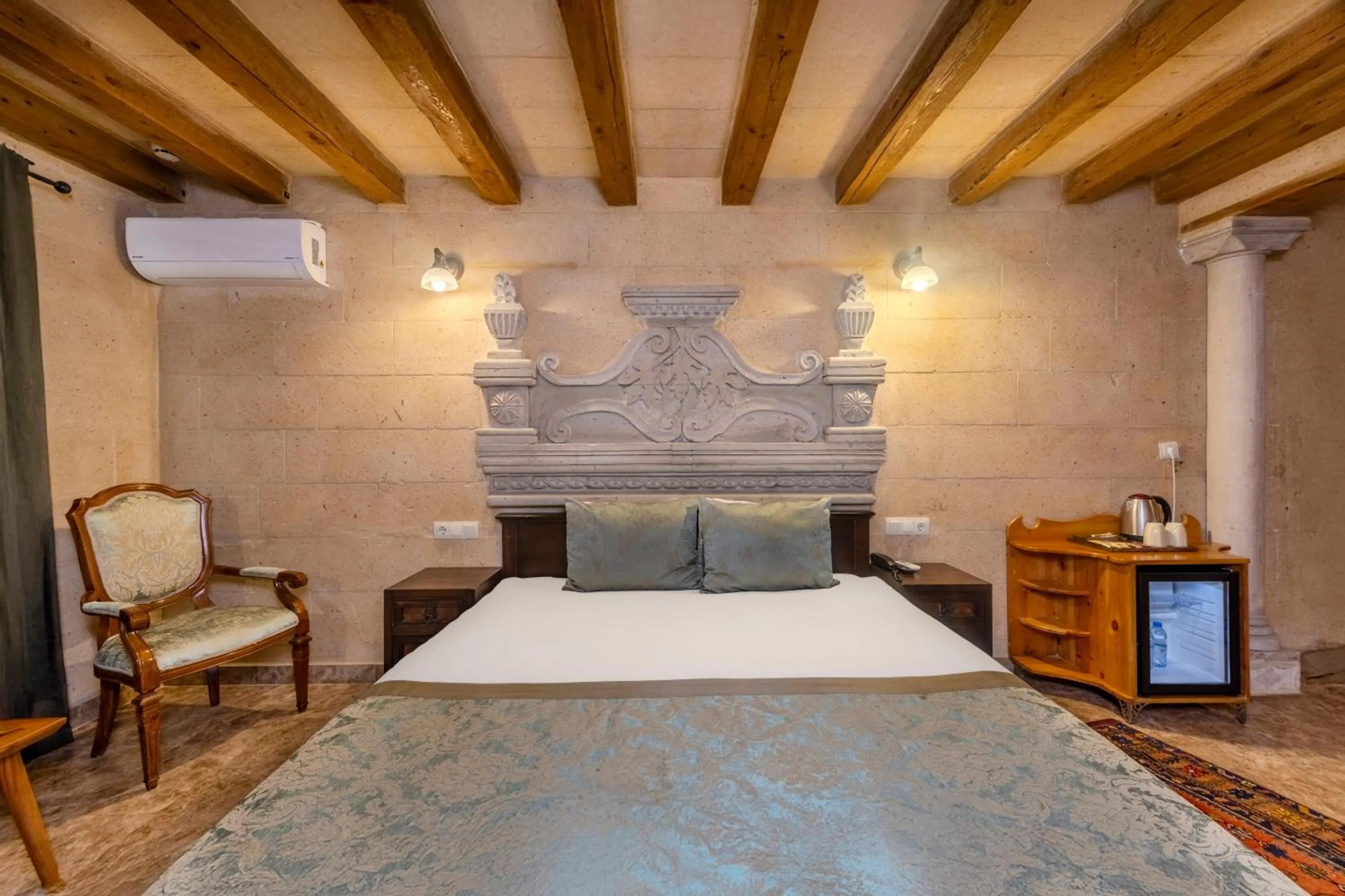 Bed in Cratus Stone Palace