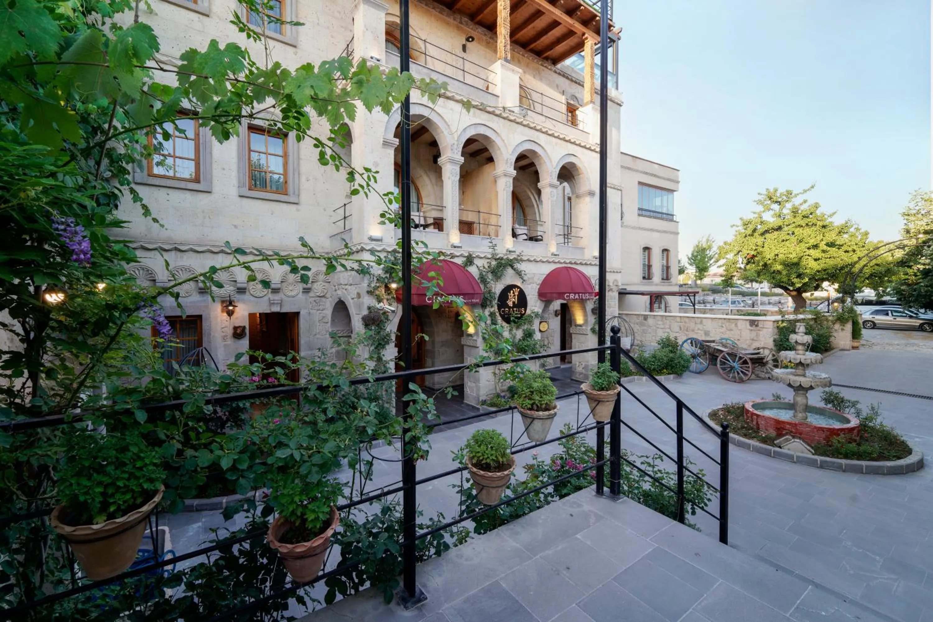 Garden in Cratus Stone Palace