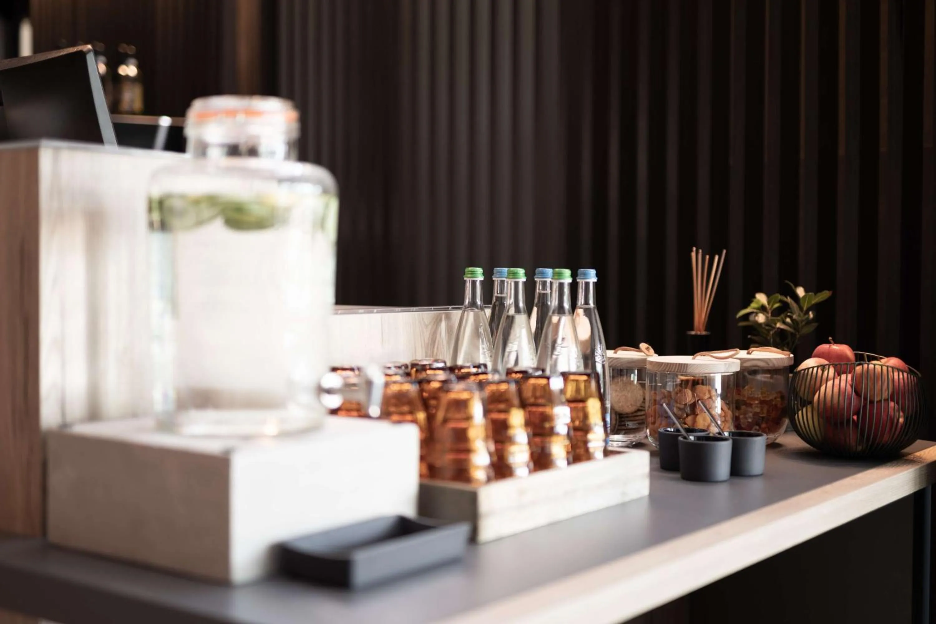 Lobby or reception in Radisson Hotel Zurich Airport