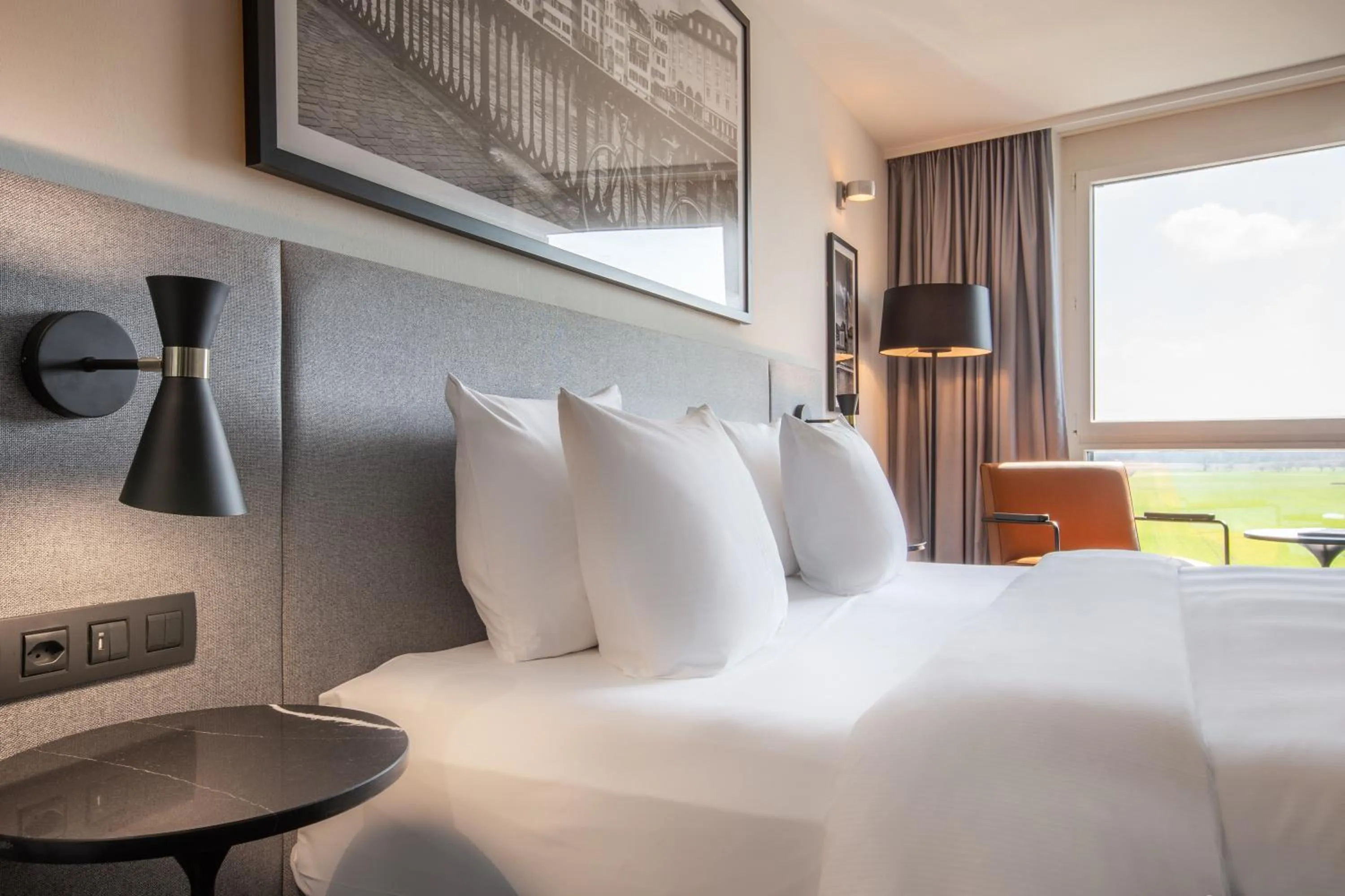 Bed in Radisson Hotel Zurich Airport