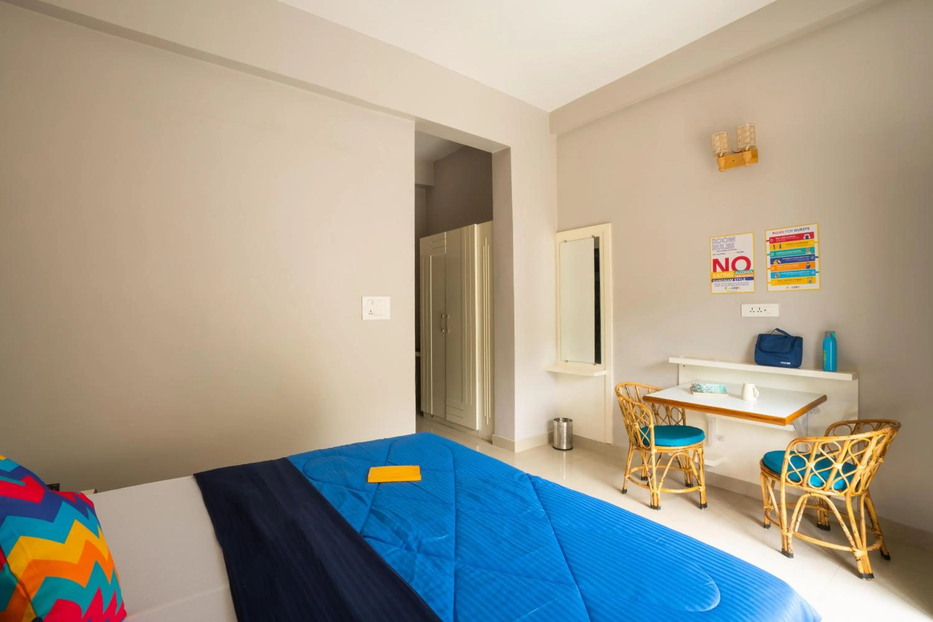 Bedroom, Bed in goSTOPS Rishikesh, Lakshman Jhula