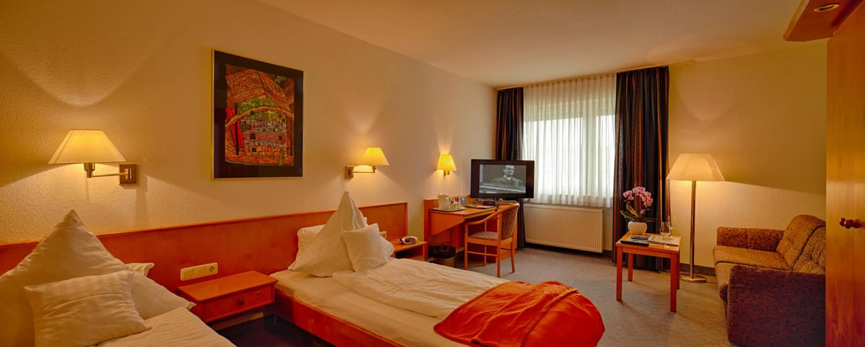 Bed in Trip Inn Hotel Zum Riesen Hanau