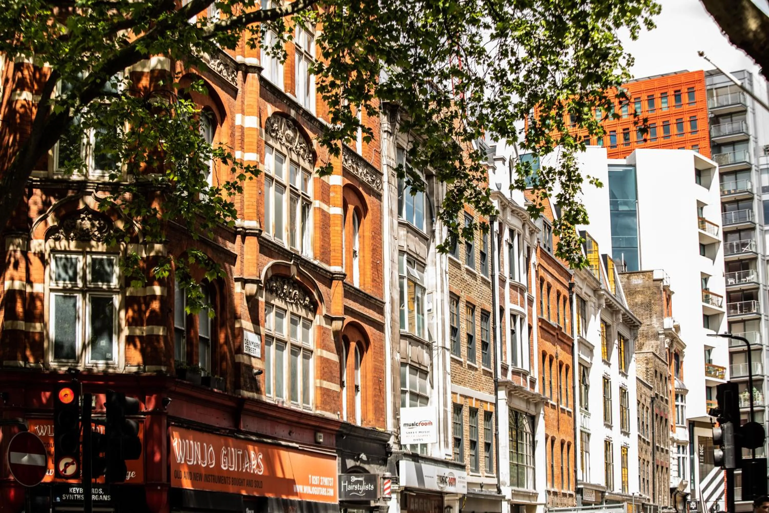 City view in Chateau Denmark London