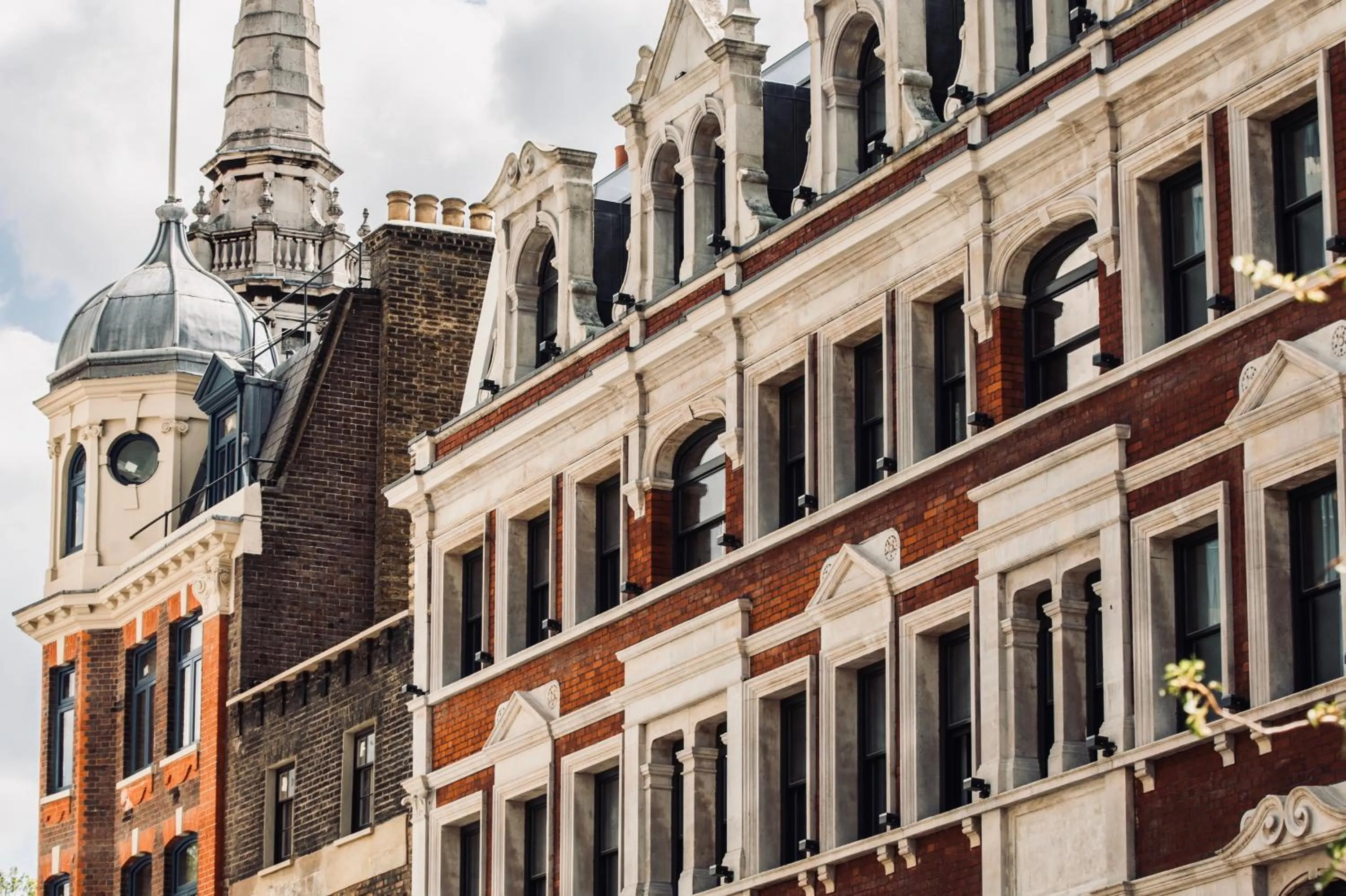 City view in Chateau Denmark London