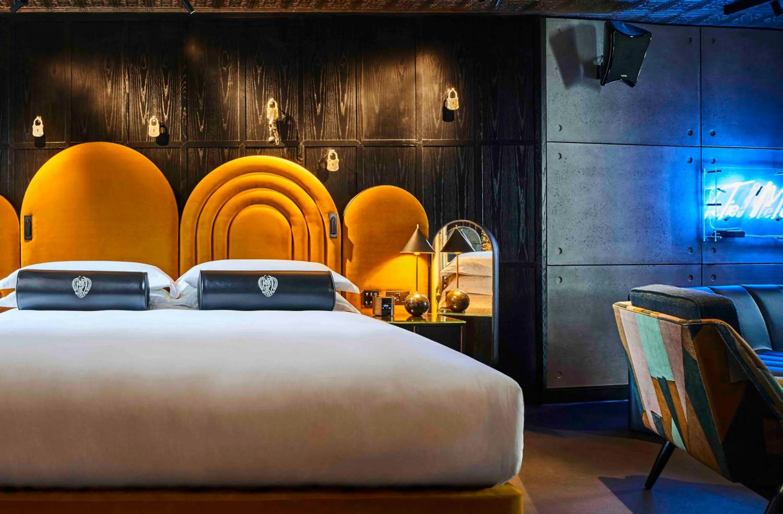 Bed in Chateau Denmark London