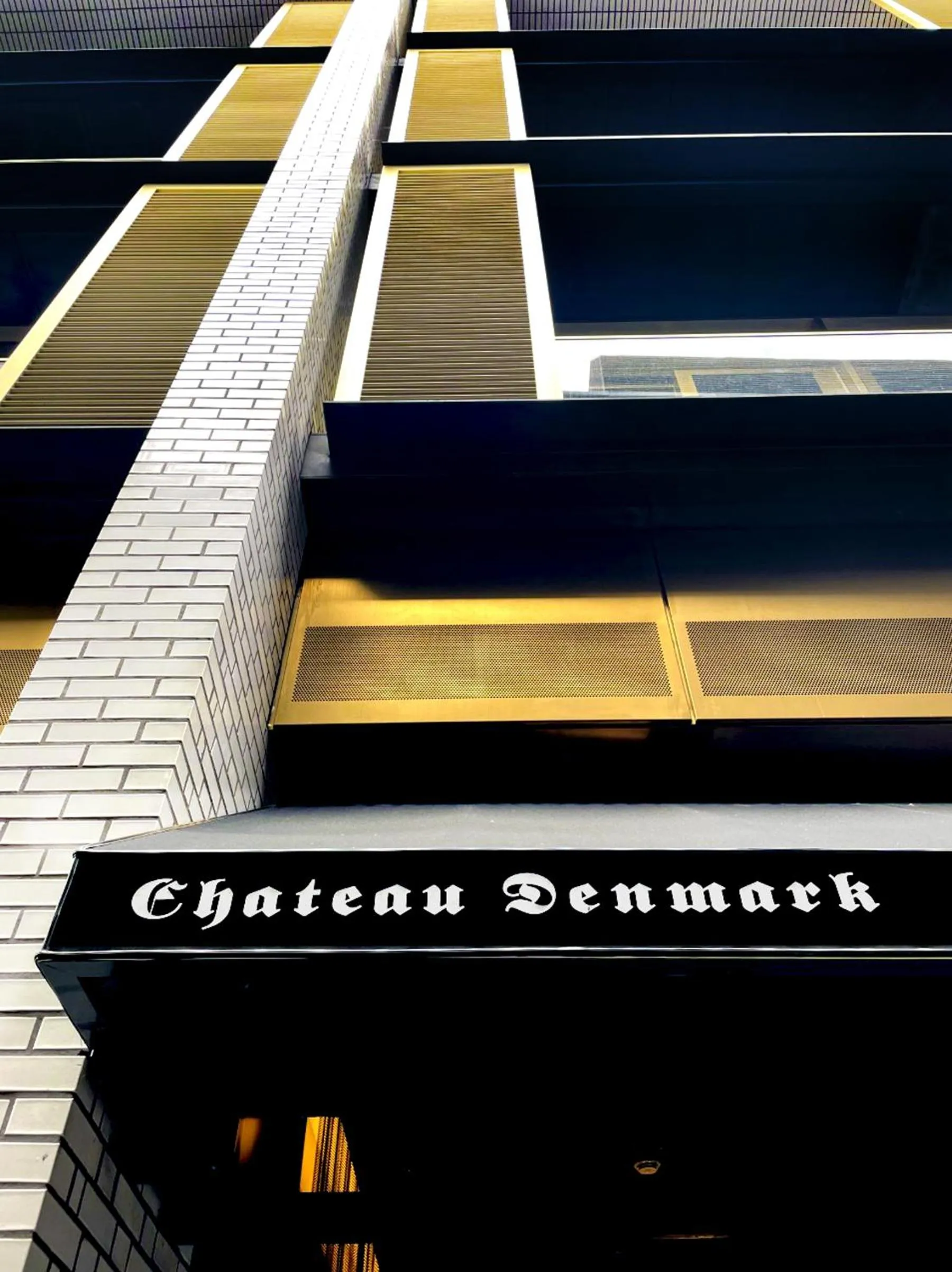 Property building in Chateau Denmark London