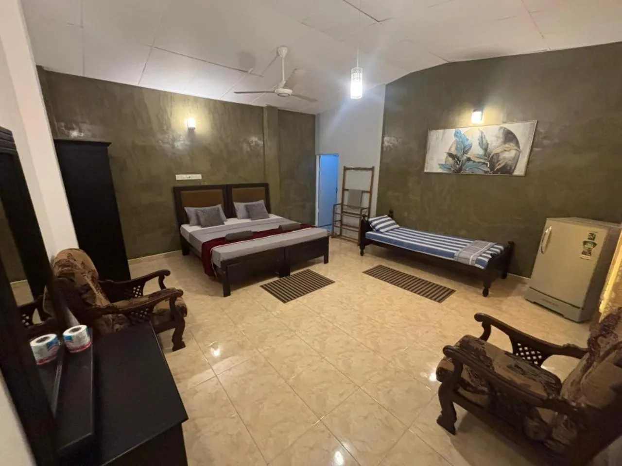 Bed in Kismet Rest Mirissa