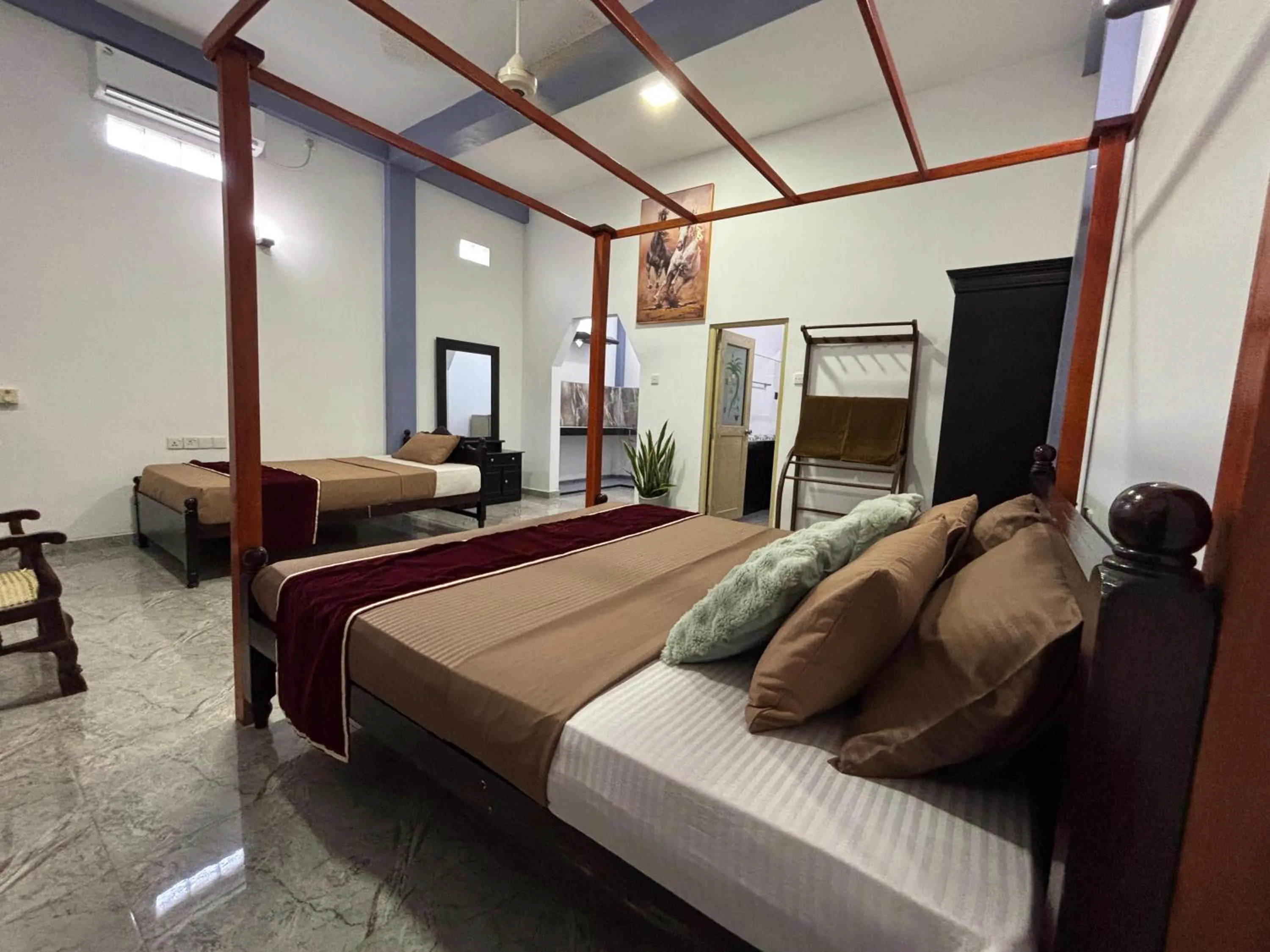 Bed in Kismet Rest Mirissa