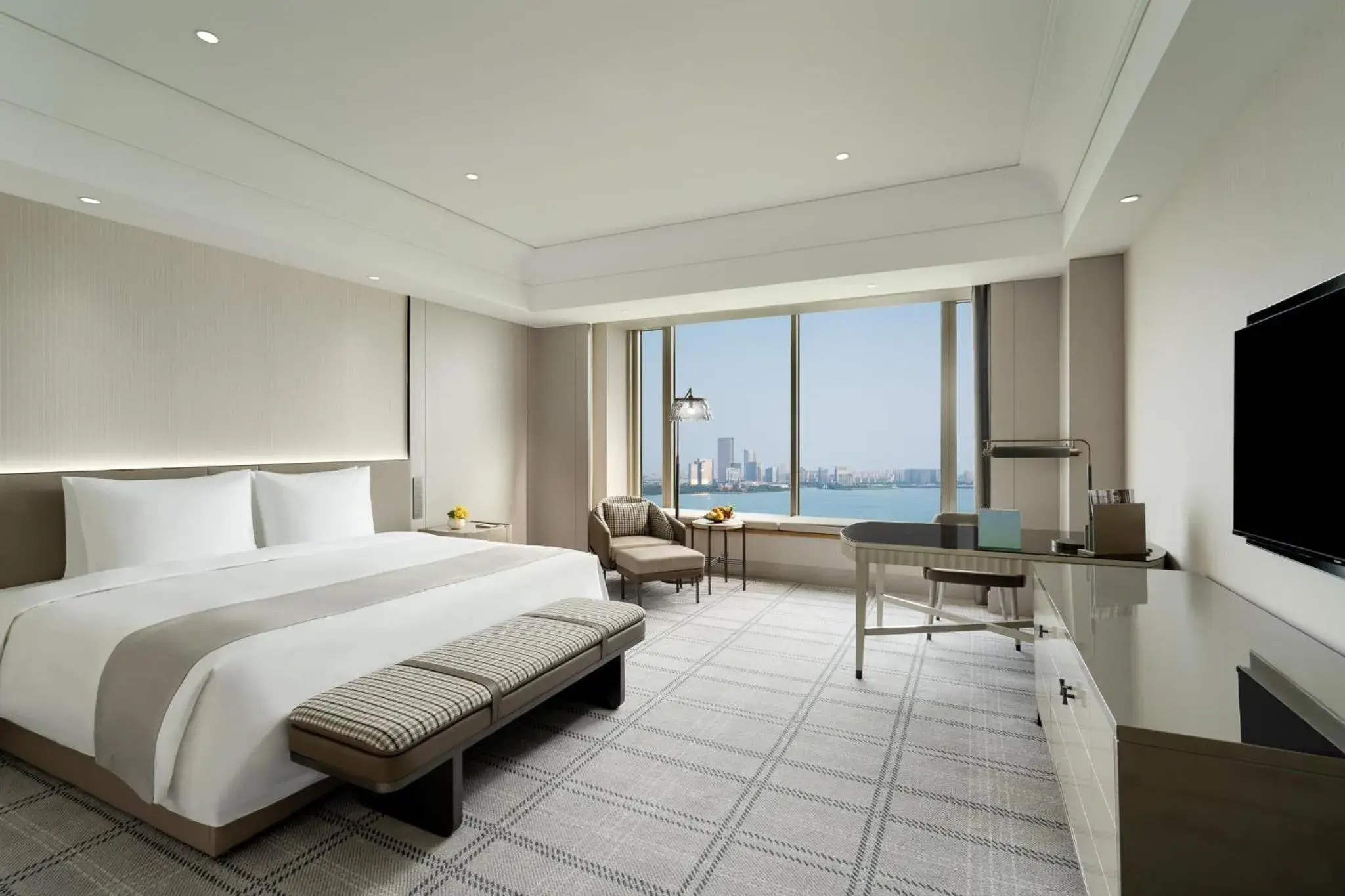 Premier Deluxe Lakeview King in Kempinski Hotel Suzhou Premier Deluxe Lakeview King in Kempinski Hotel Suzhou