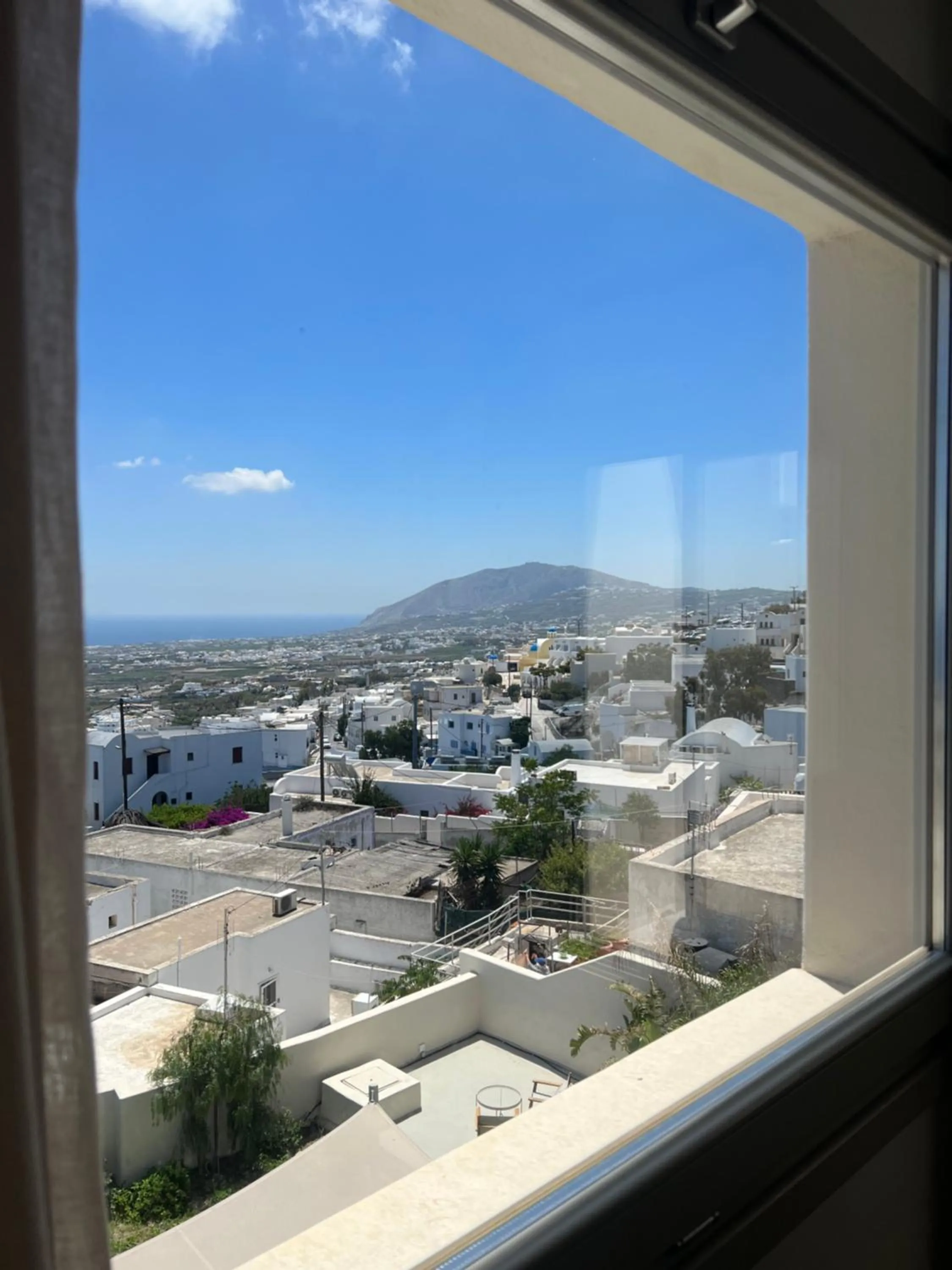 Mod Santorini Vegan Accommodation