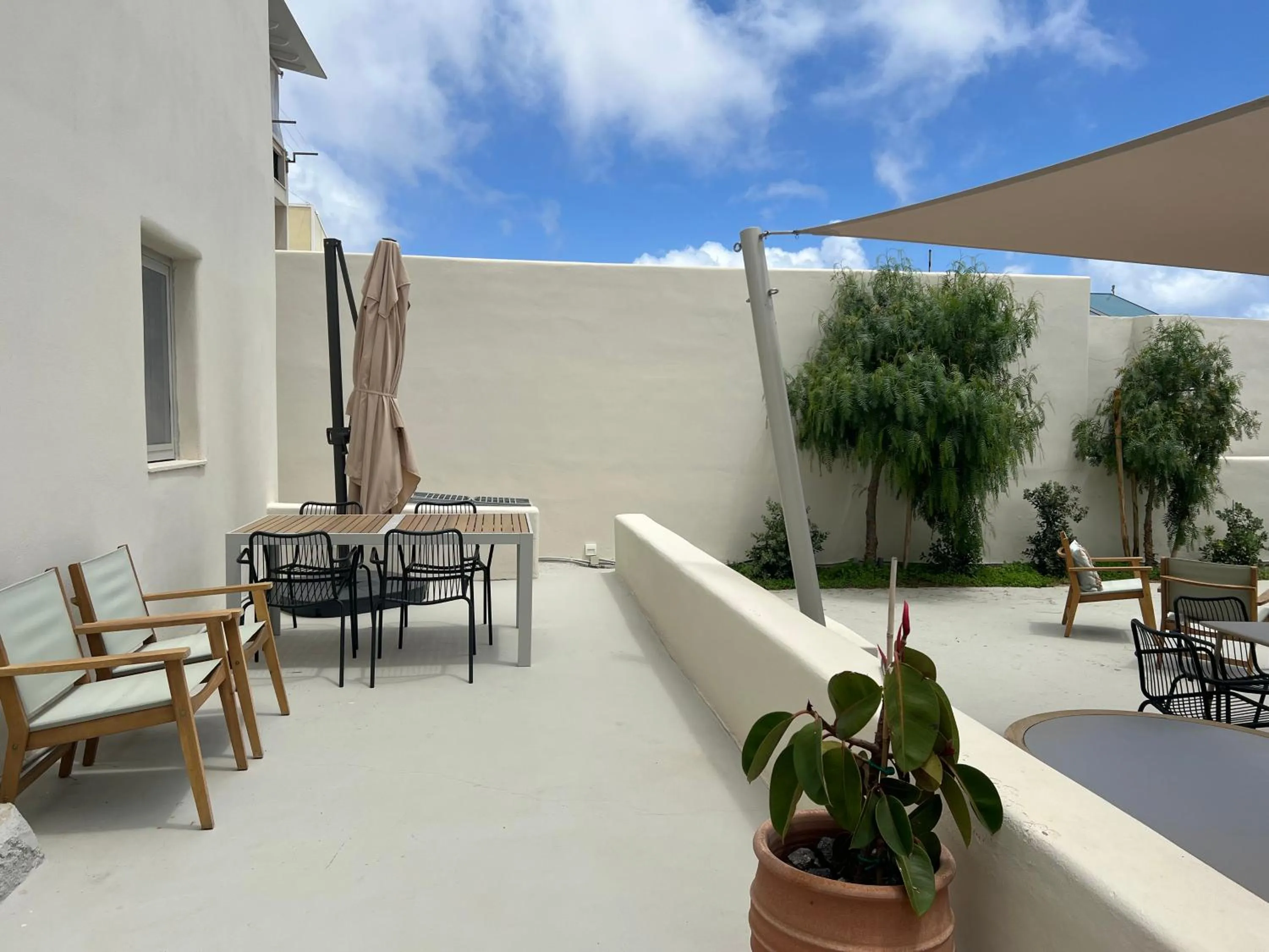 Mod Santorini Vegan Accommodation