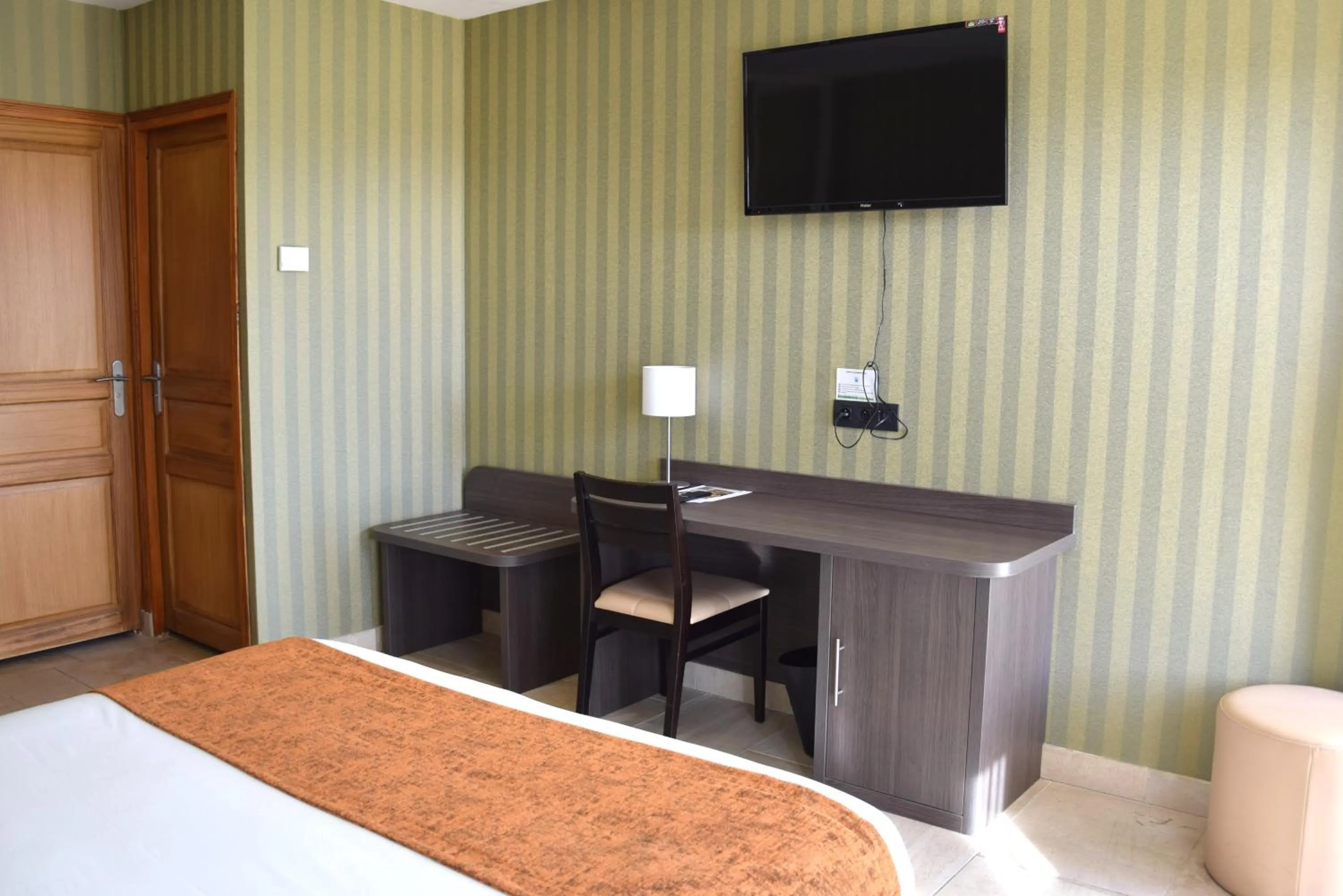 Bedroom in Logis Des Sources