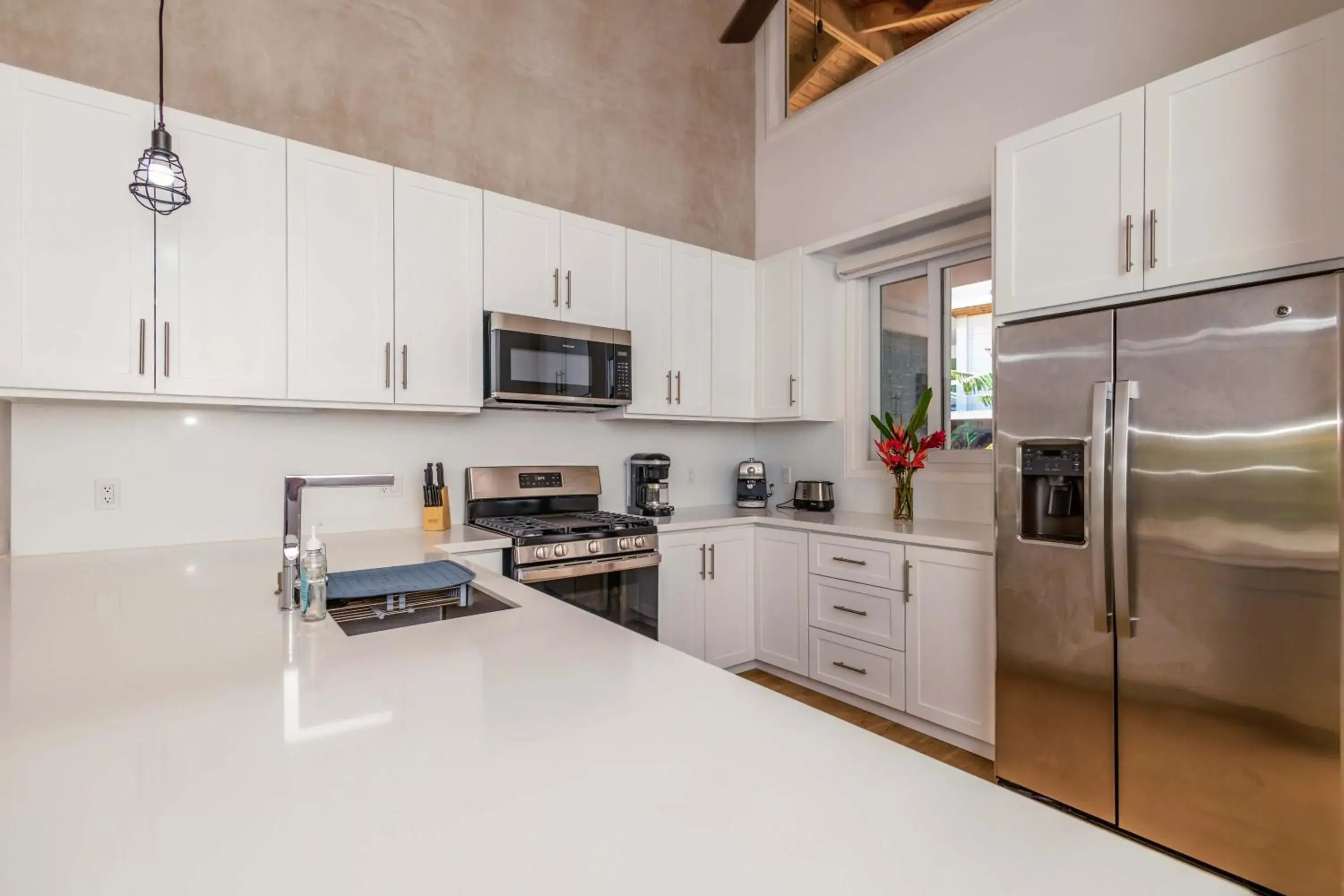 Two-Bedroom Villa - single occupancy in Blue Roatan Resort Two-Bedroom Villa - single occupancy in Blue Roatan Resort