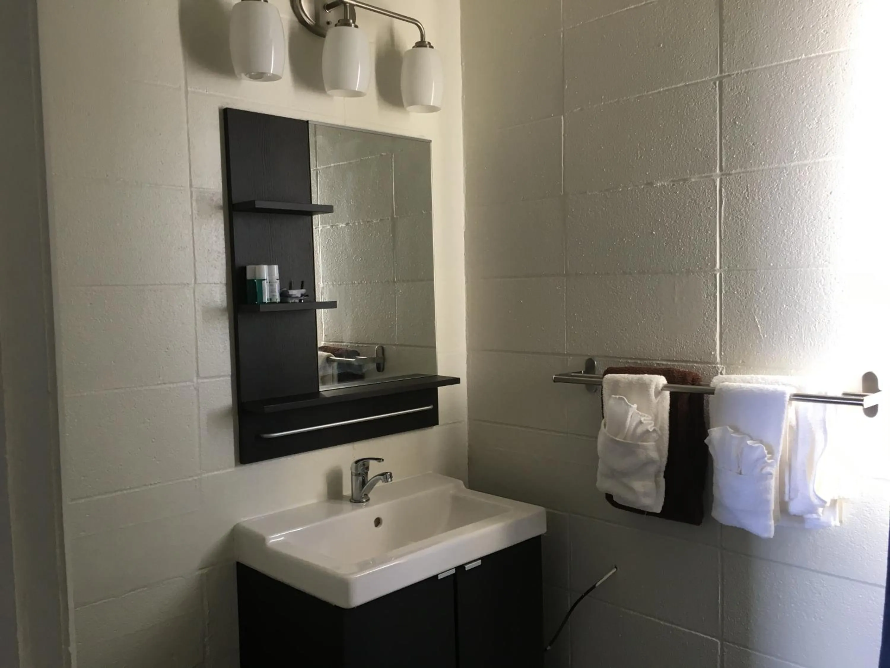 Property building in Howard Johnson by Wyndham Grande Prairie