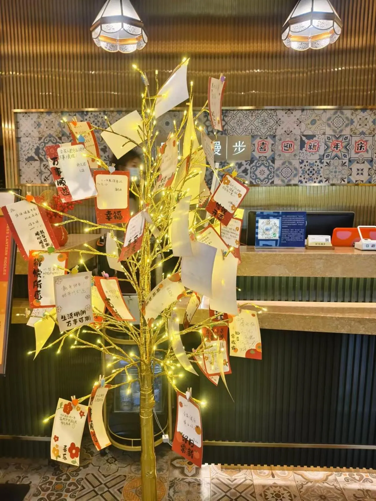 Activities in Nost algia S Hotel Beijing Guomao CBD 时光漫步S酒店 北京大望路地铁站店 Free fresh ground coffee,Free laundry service