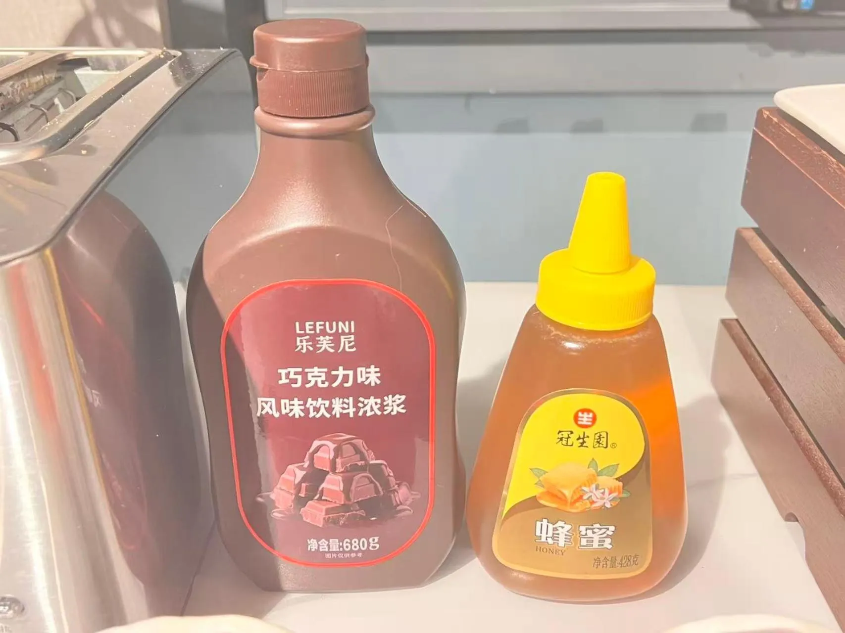 Buffet breakfast in Nost algia S Hotel Beijing Guomao CBD 时光漫步S酒店 北京大望路地铁站店 Free fresh ground coffee,Free laundry service