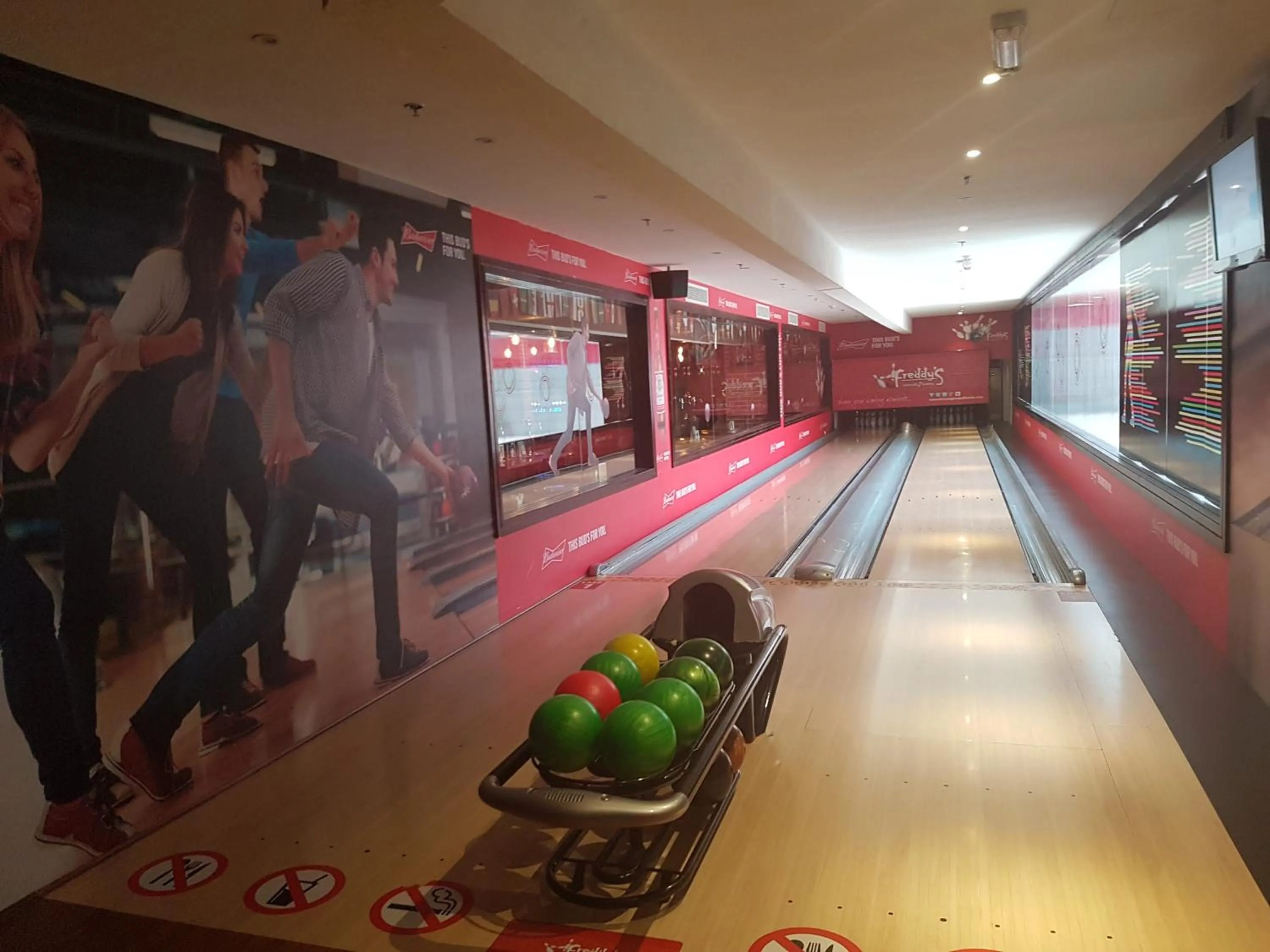 Lounge or bar in Dubai Grand Hotel by Fortune, Dubai Airport